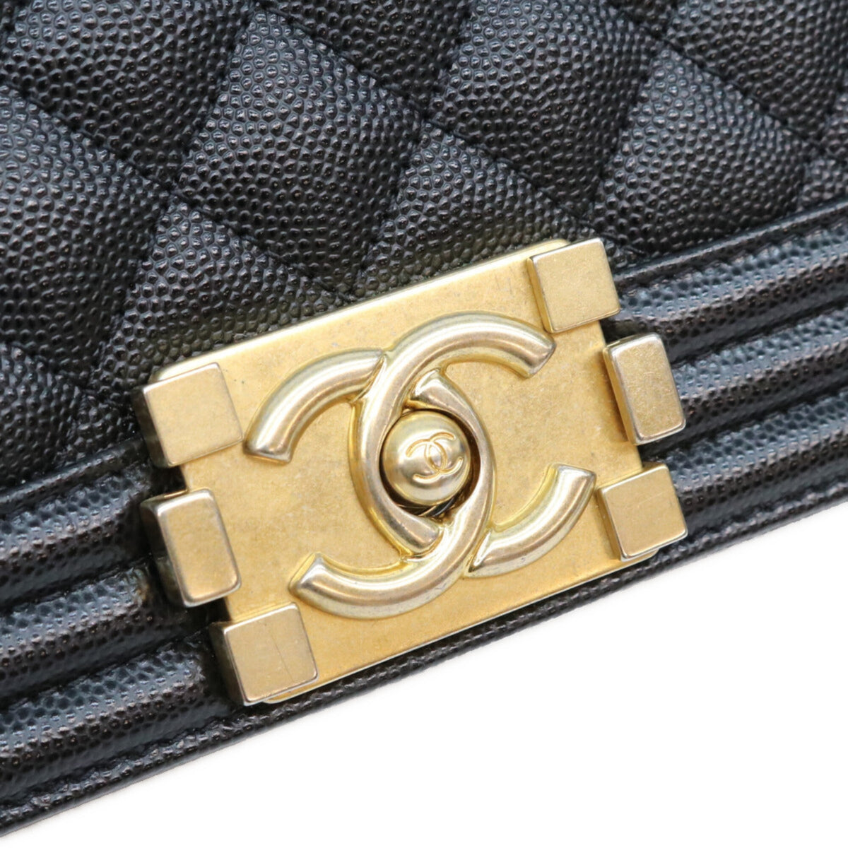 Chanel Black Grained Calfskin Shoulder Bag (Pre-Owned)