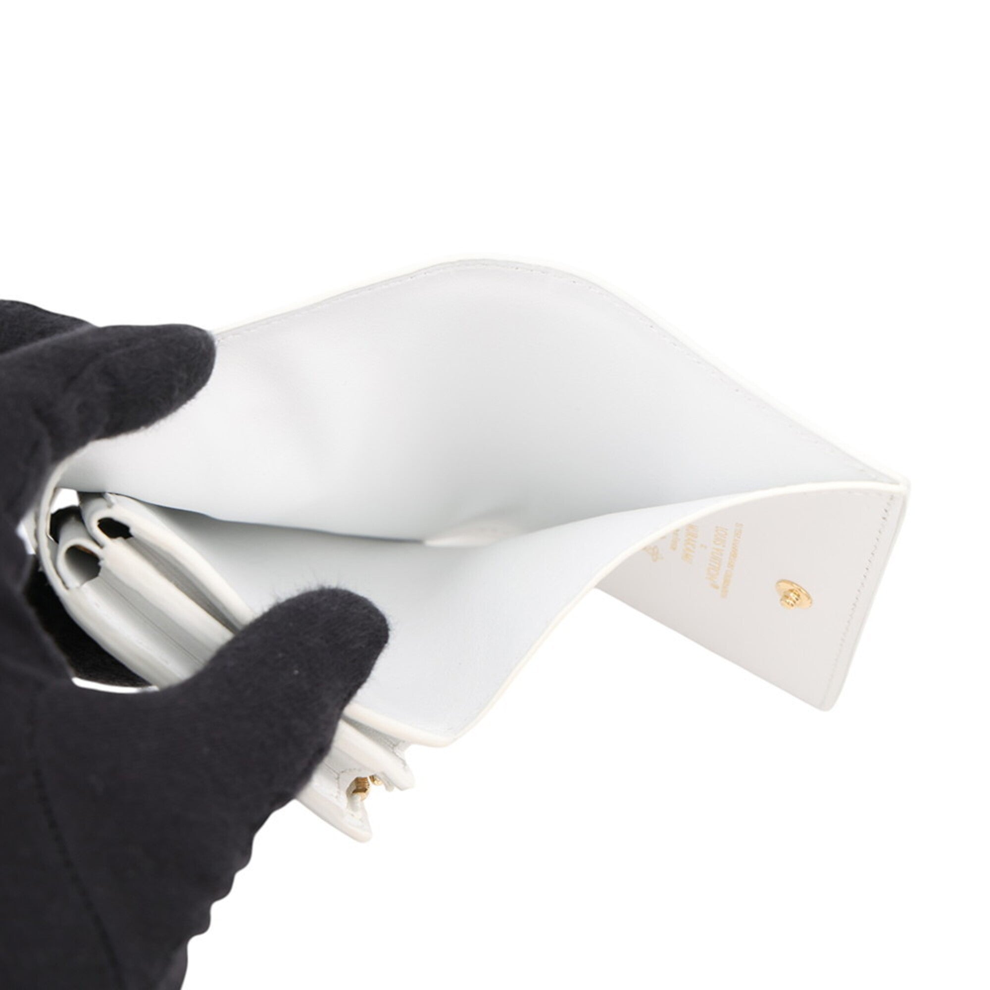 Louis Vuitton White Leather Wallet (Bi-Fold) (Pre-Owned)