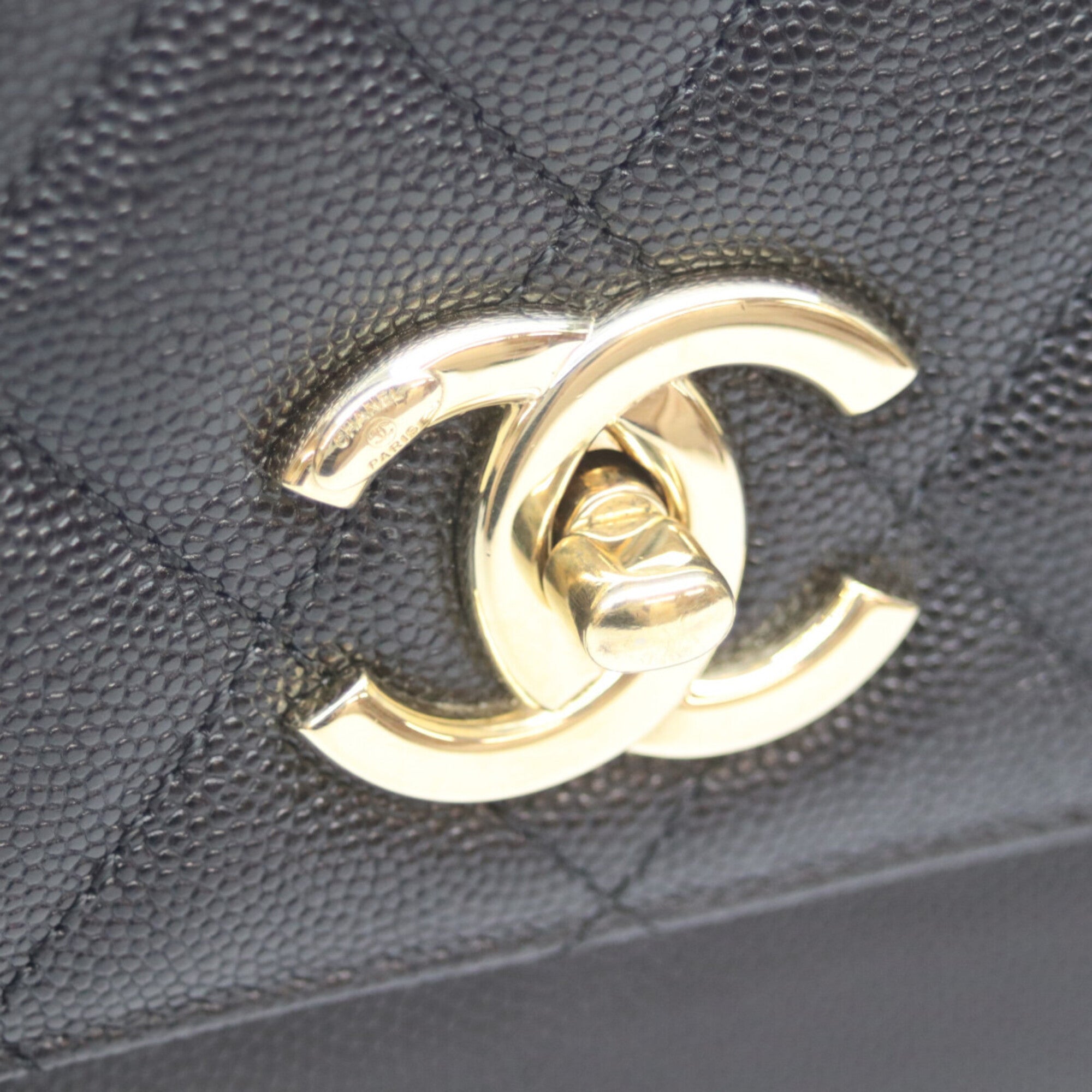 Chanel Black Grained Calfskin Shoulder Bag (Pre-Owned)