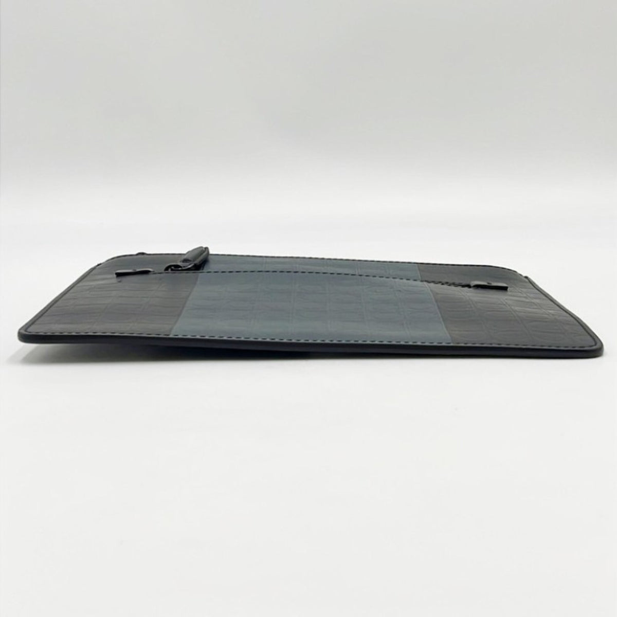 Salvatore Ferragamo Black Gray Leather Clutch Bag (Pre-Owned)