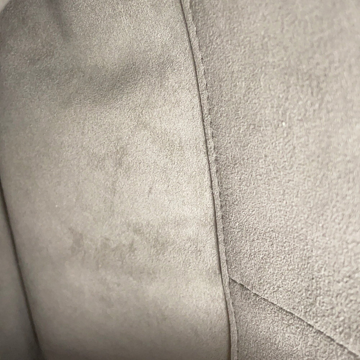 Louis Vuitton Cream Monogram Mahina Leather Handbag Shoulder Bag (Pre-Owned)