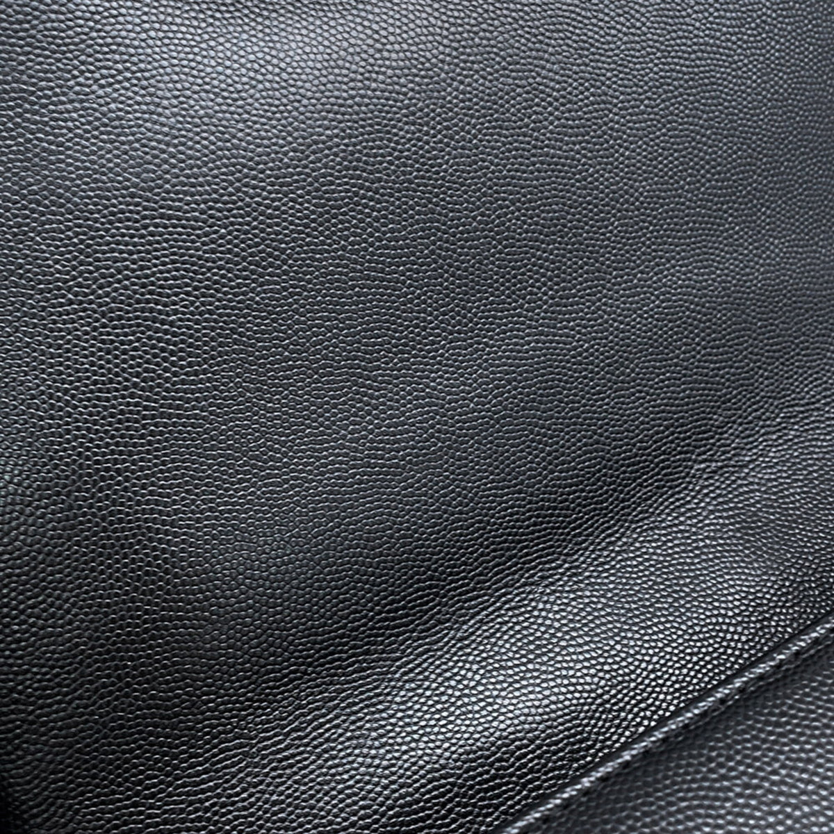 Chanel Boy Chanel Black Grained Calfskin Handbag Shoulder Bag (Pre-Owned)