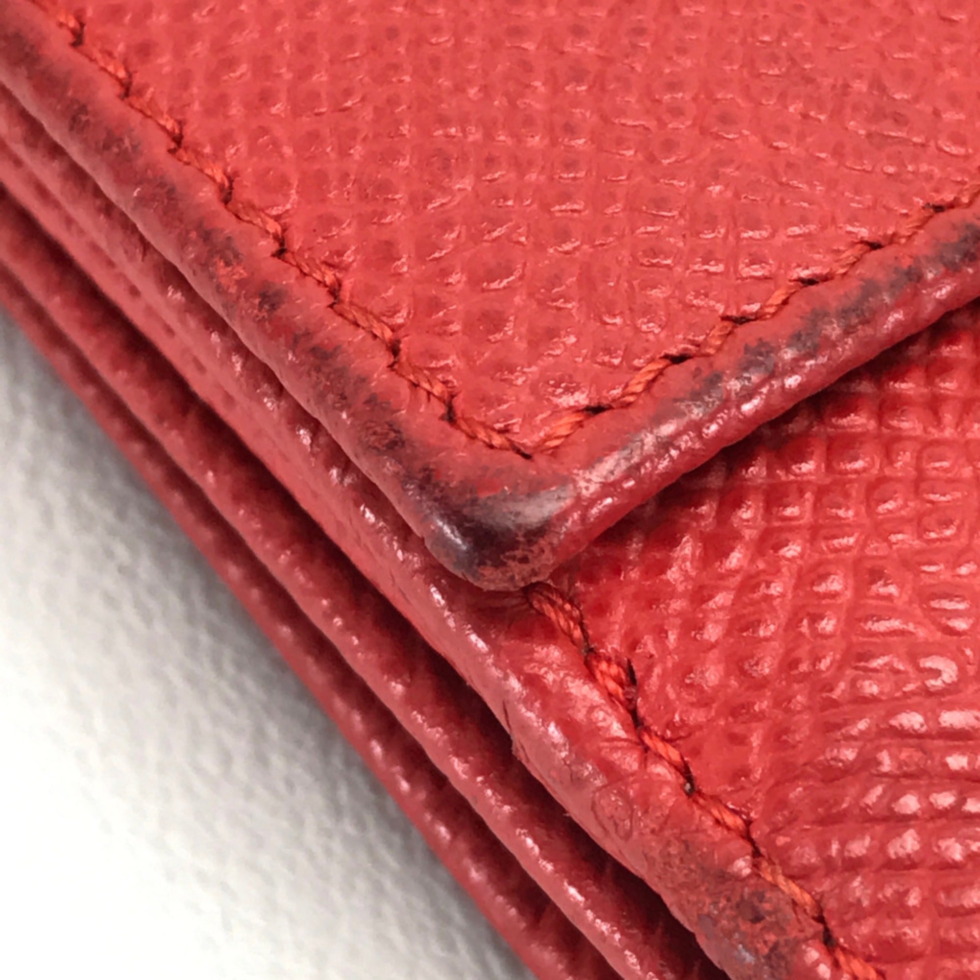 Bvlgari Bvlgari Bvlgari Red Color Leather Long Wallet (Bi-Fold) (Pre-Owned)
