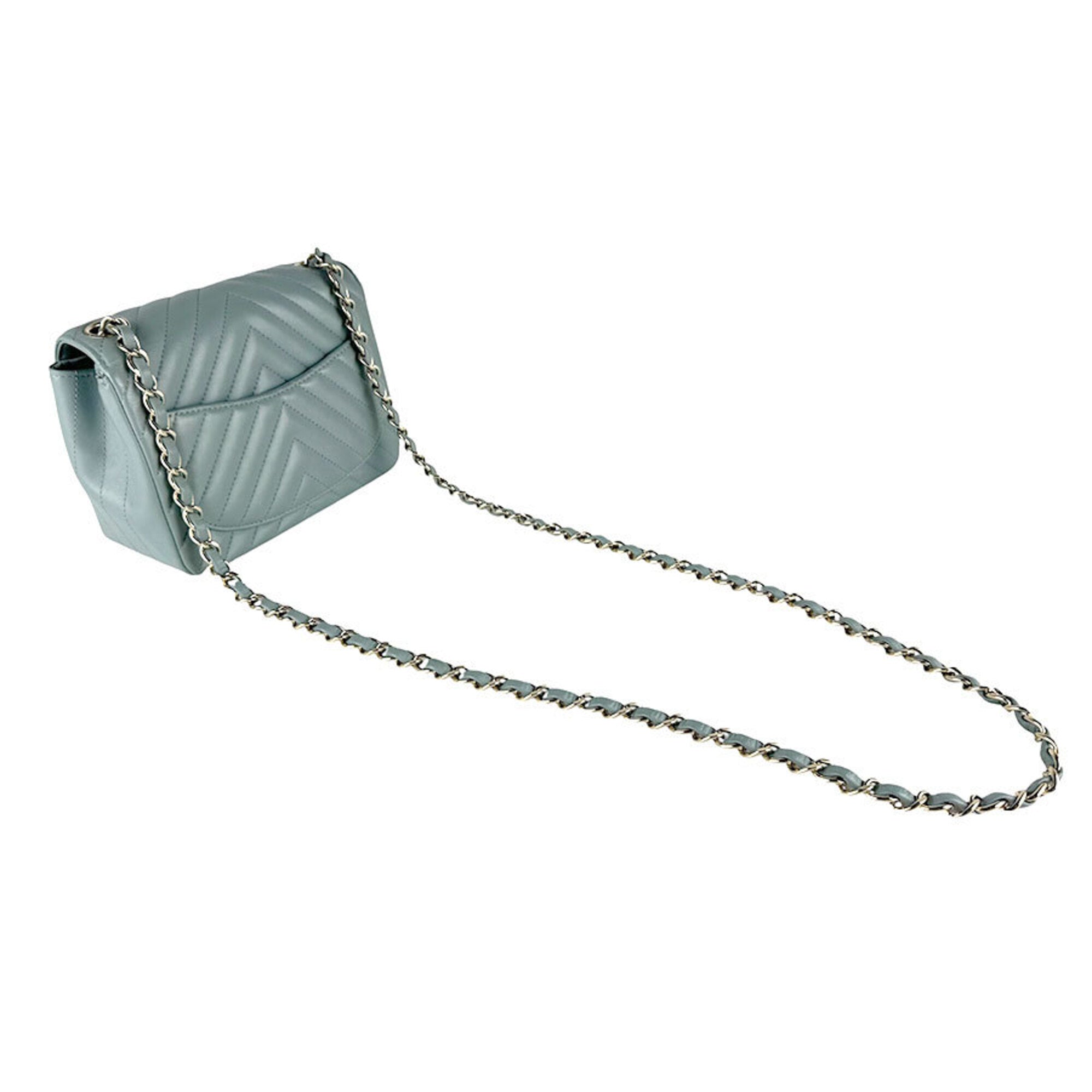 Chanel Blue Gray Leather Shoulder Bag (Pre-Owned)