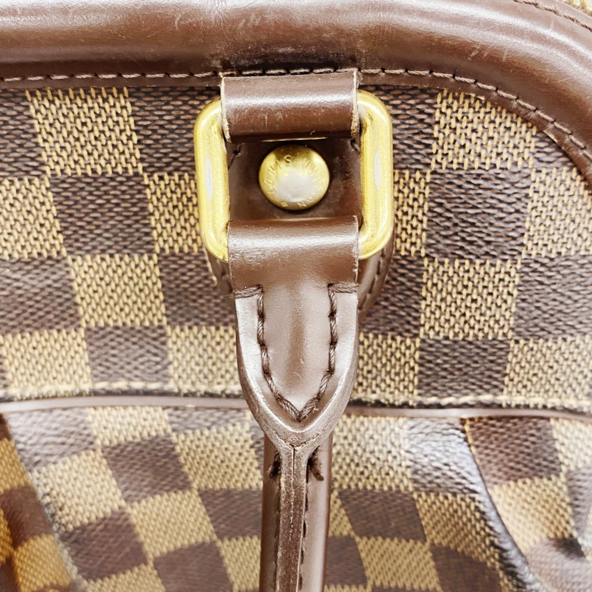 Louis Vuitton Ebene Handbag (Pre-Owned)