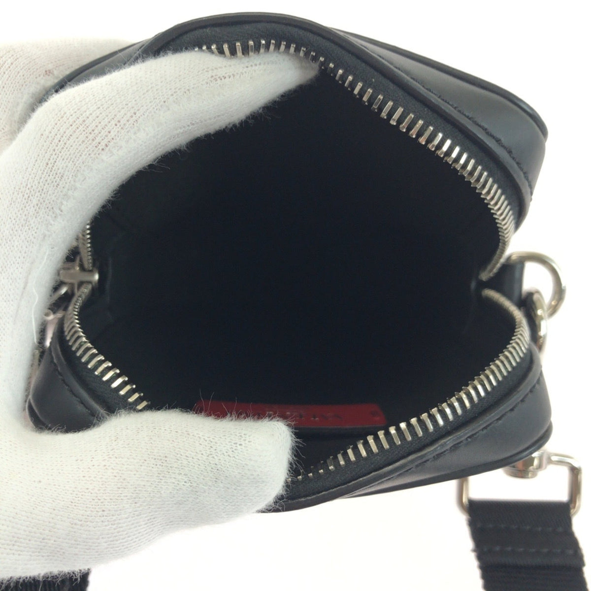 Valentino Black White Leather Pochette Shoulder Bag (Pre-Owned)