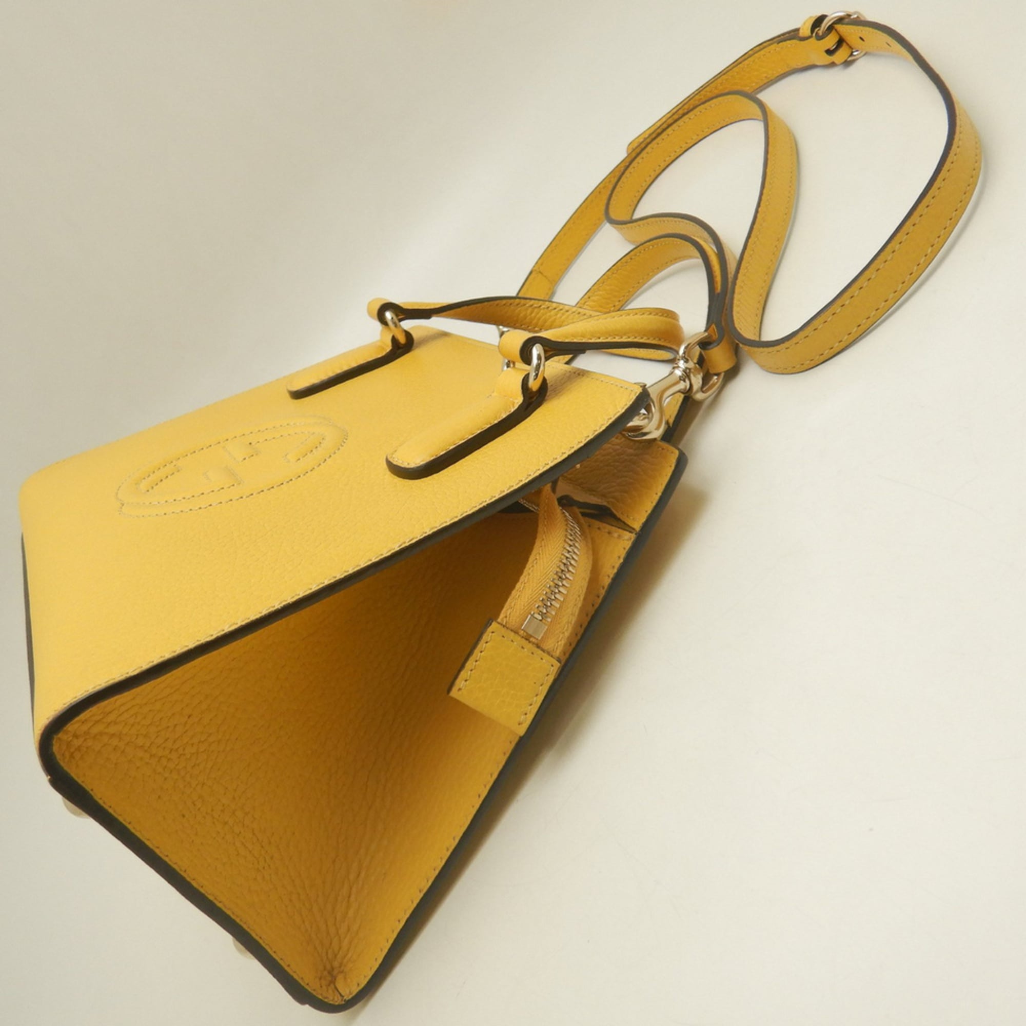 Gucci Yellow Leather Handbag (Pre-Owned)