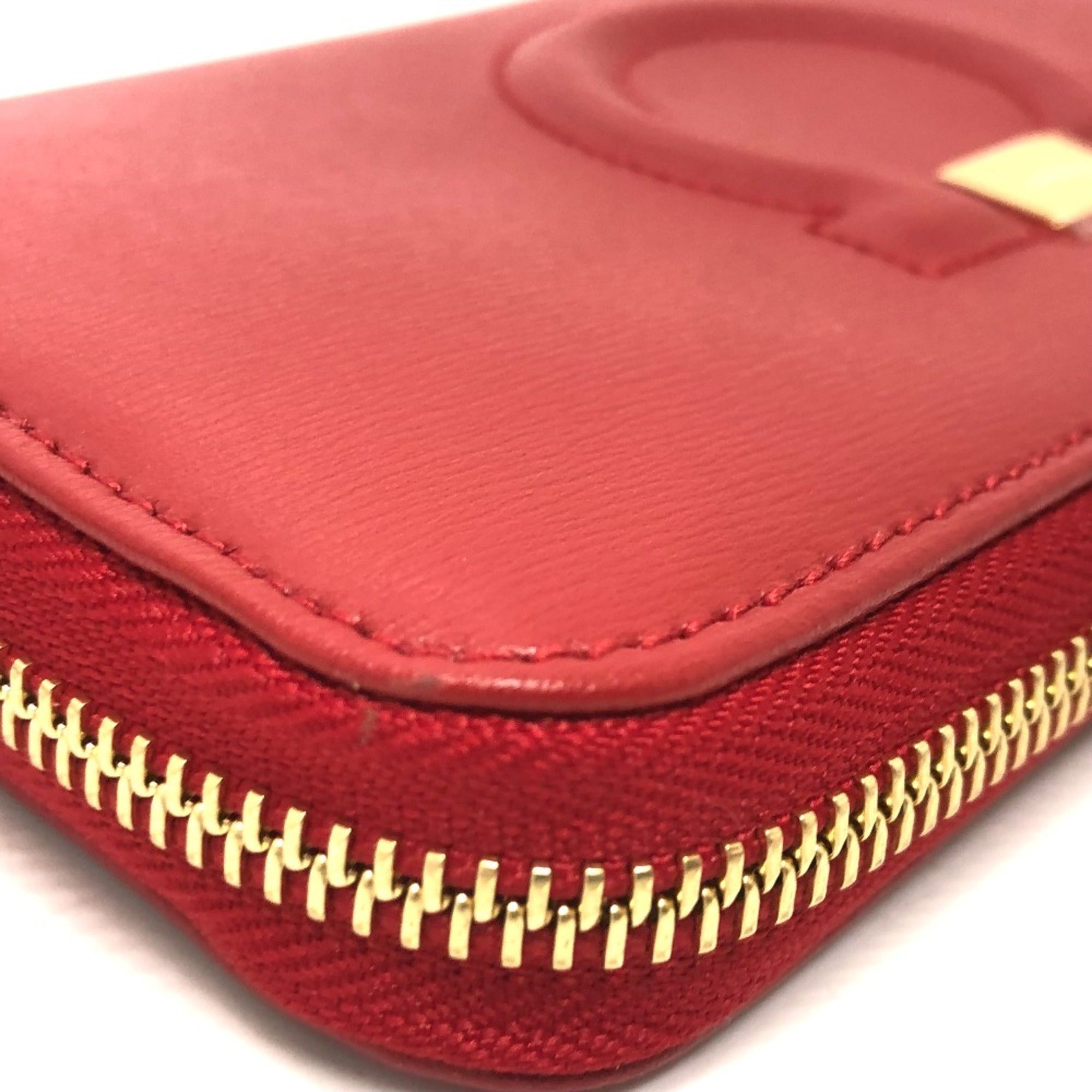 Salvatore Ferragamo Gancini Red Color Leather Long Wallet (Bi-Fold) (Pre-Owned)
