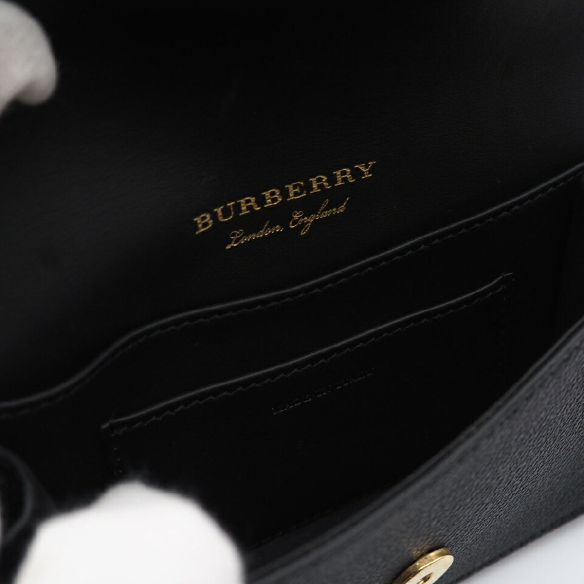 Burberry Black Leather Shoulder Bag (Pre-Owned)