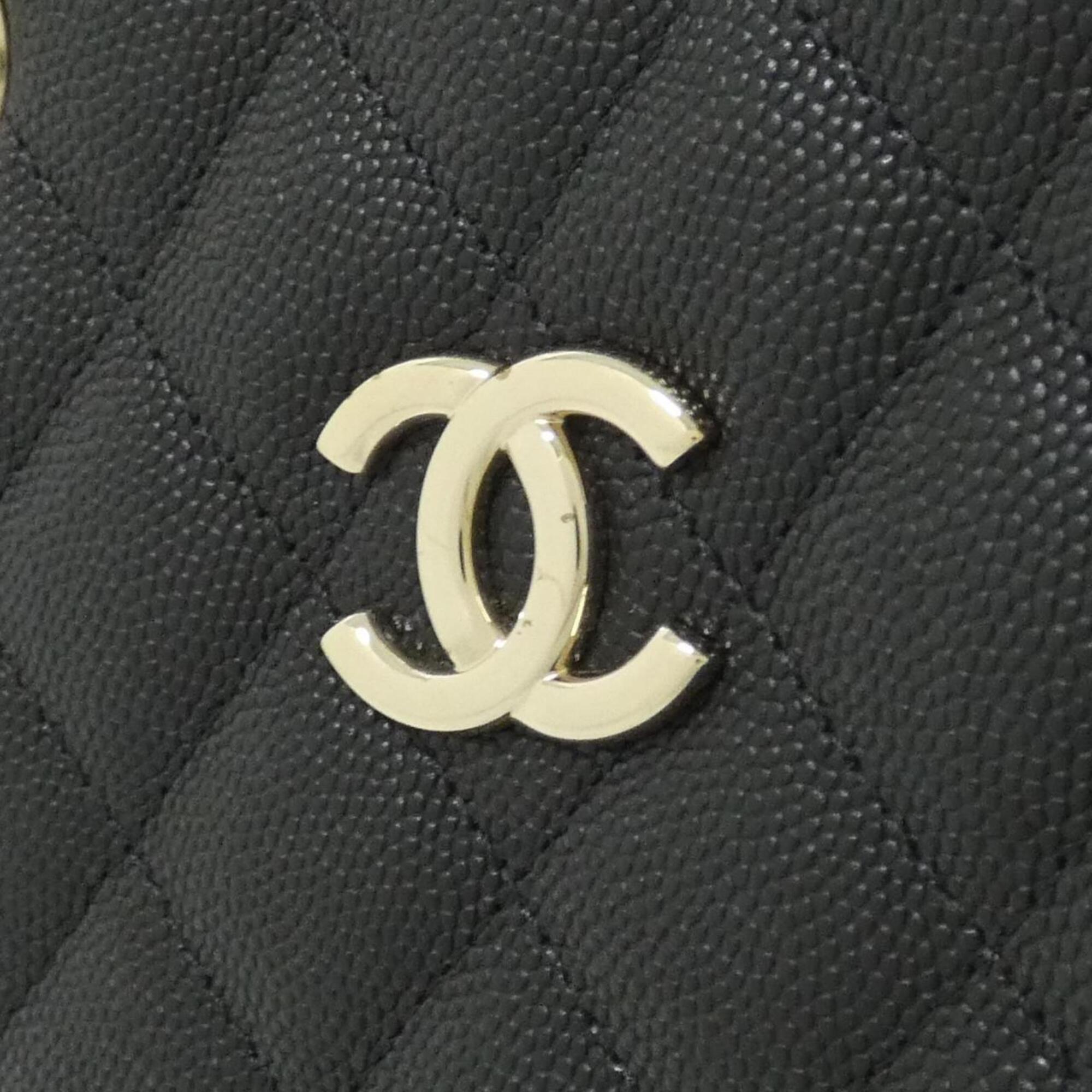 Chanel Black Grained Calfskin Shoulder Bag (Pre-Owned)