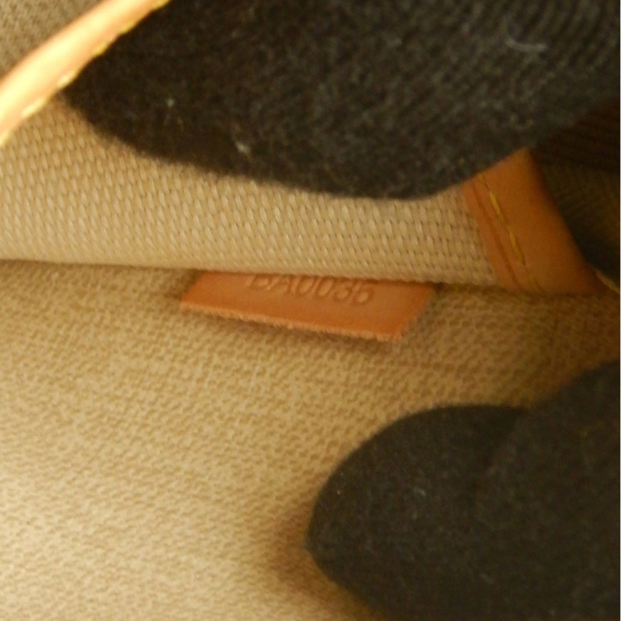 Louis Vuitton Monogram Brown Monogram Handbag (Pre-Owned)