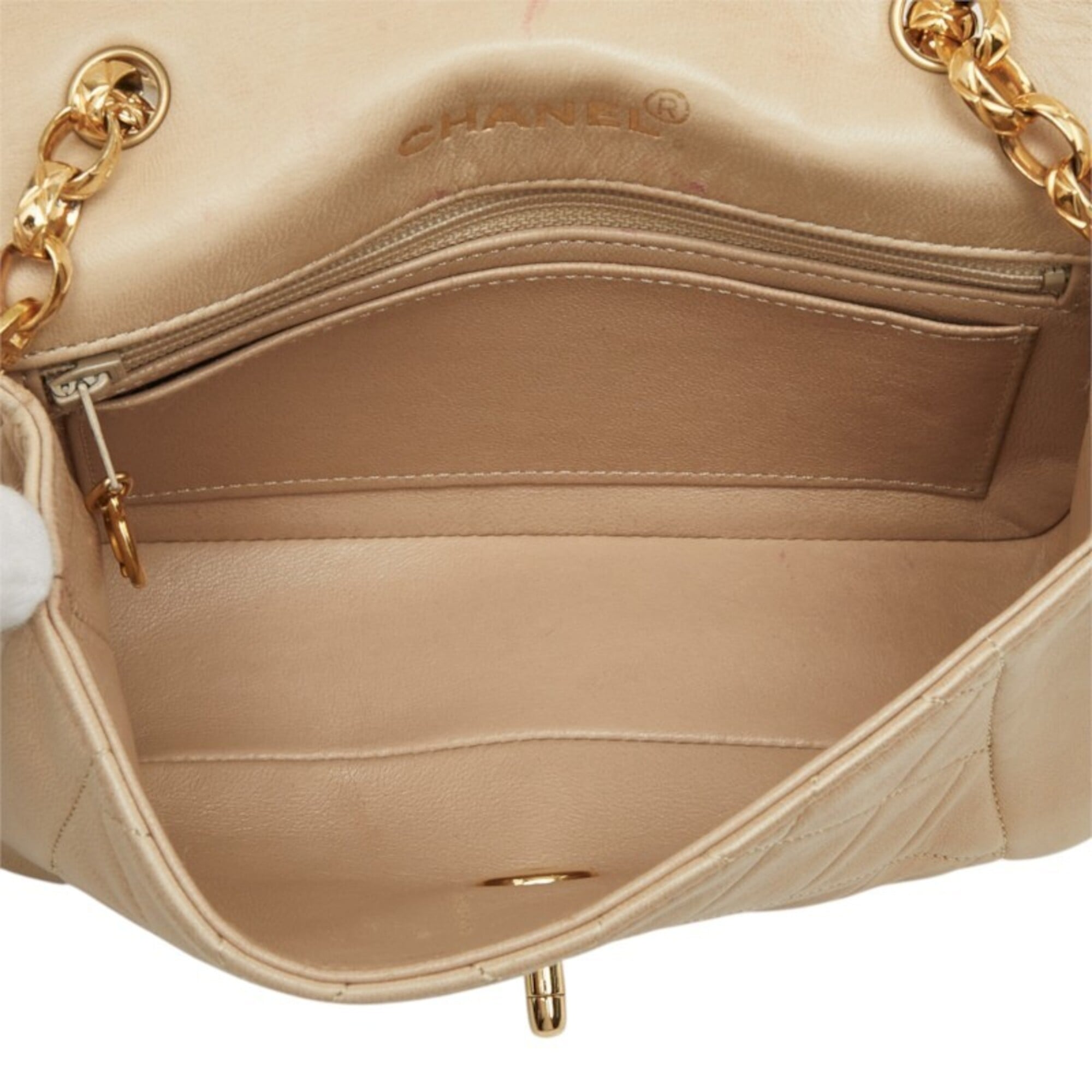 Chanel Beige Leather Shoulder Bag (Pre-Owned)
