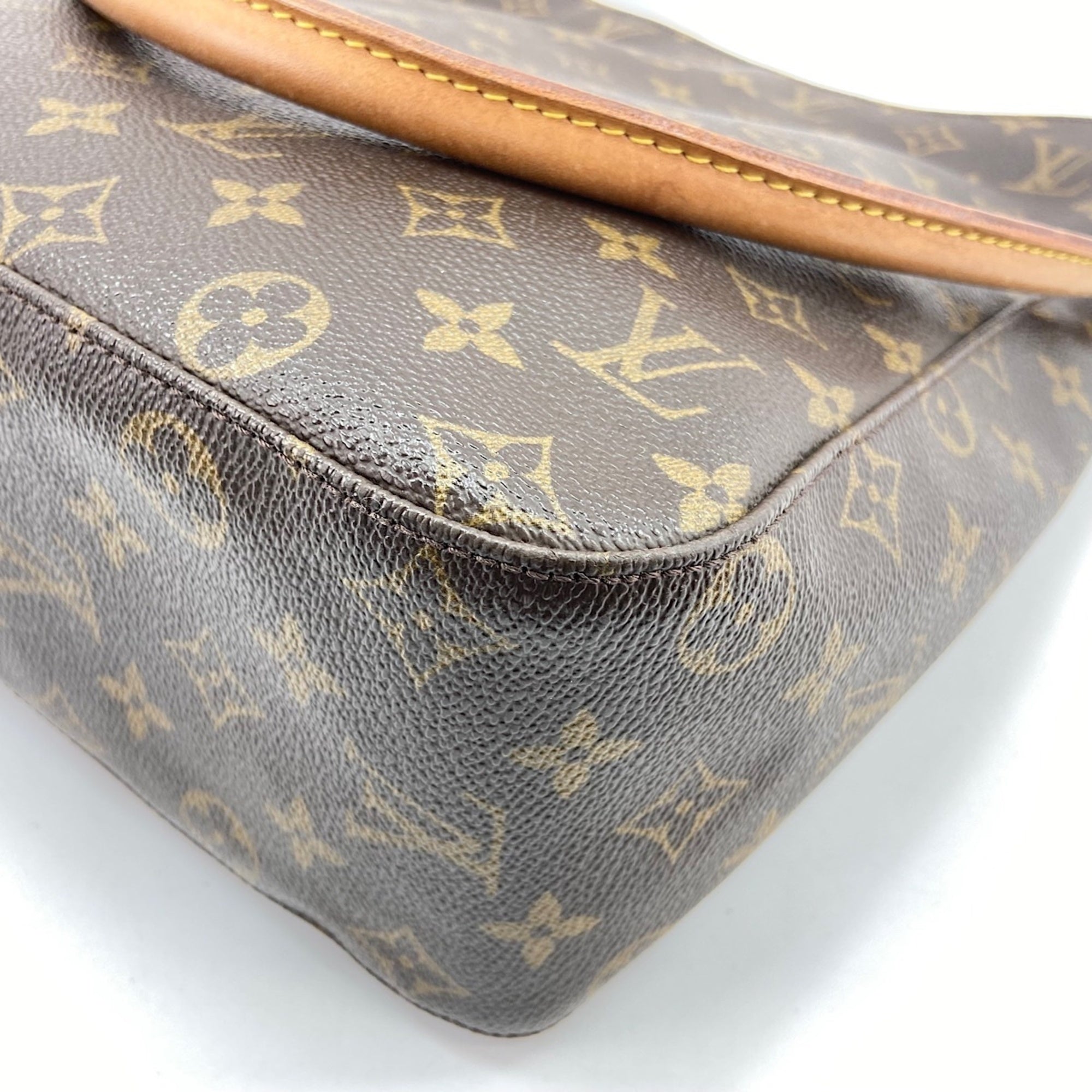 Louis Vuitton Brown Handbag (Pre-Owned)