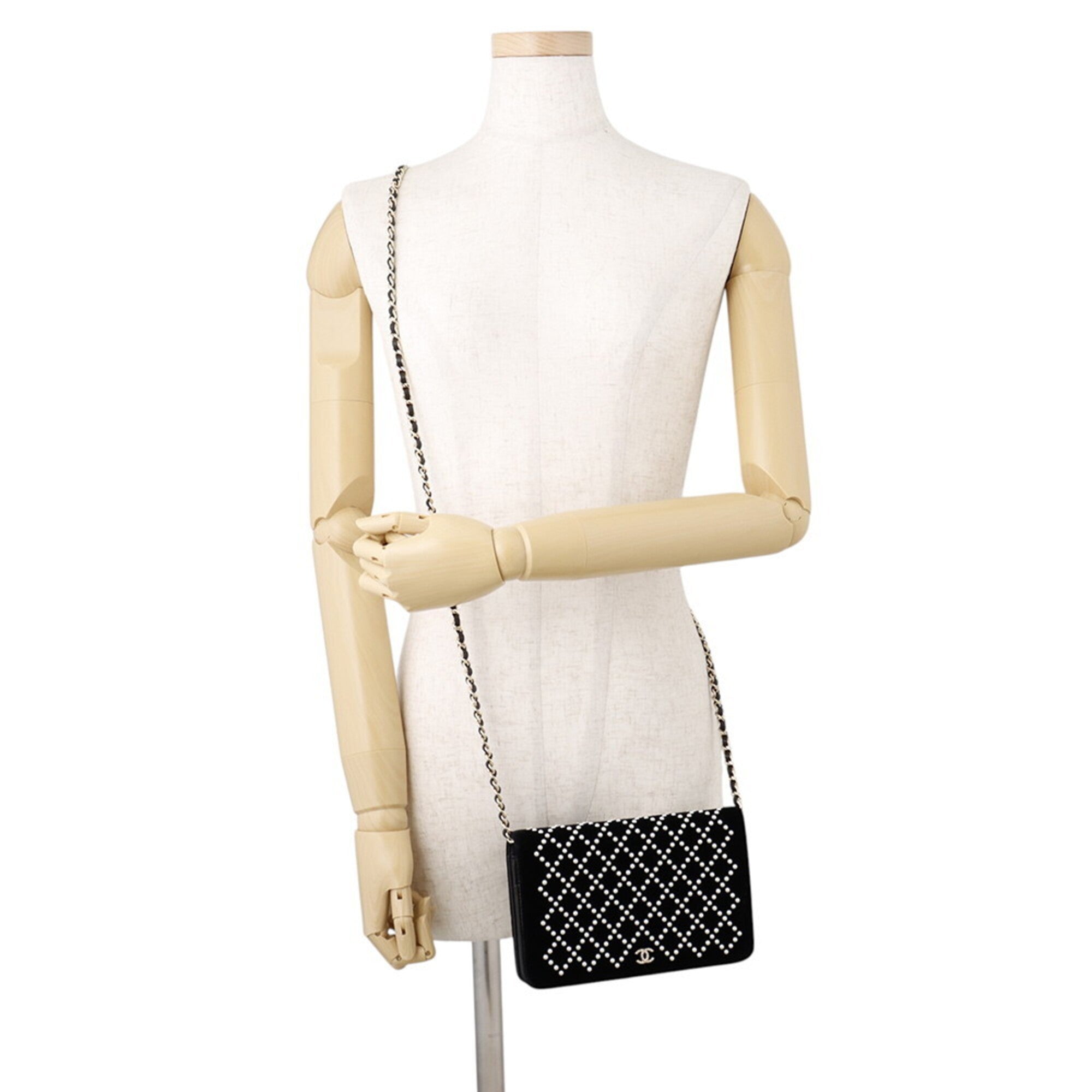 Chanel Black Leather Chain/Shoulder Wallet (Pre-Owned)