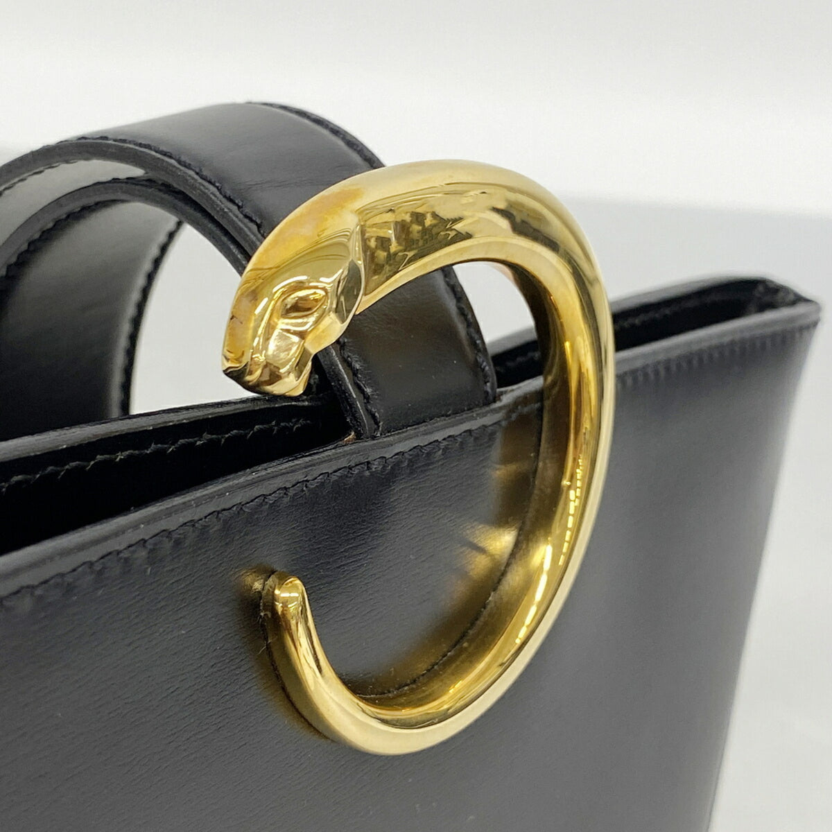 Cartier Black Leather Handbag (Pre-Owned)