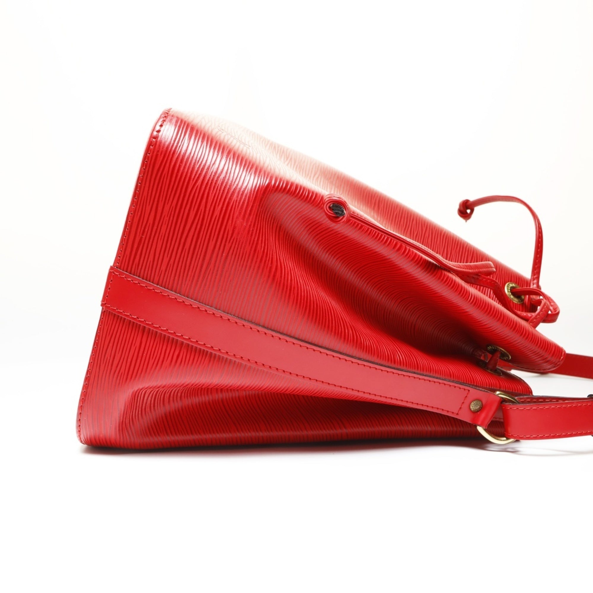 Louis Vuitton Red Color Epi Leather Shoulder Bag (Pre-Owned)