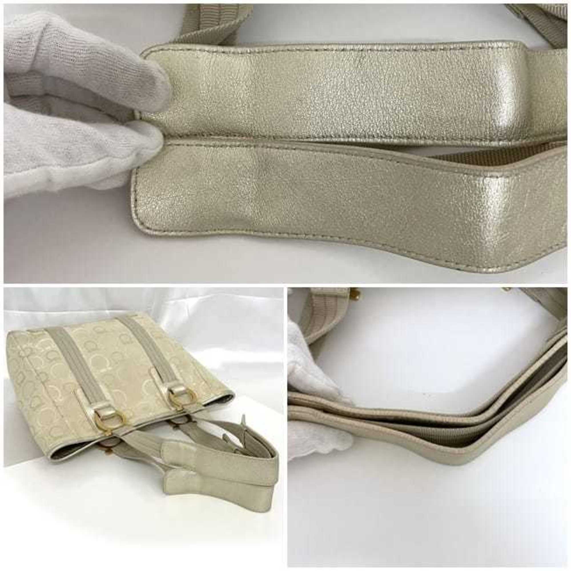 Salvatore Ferragamo Beige Canvas Leather Tote Bag (Pre-Owned)