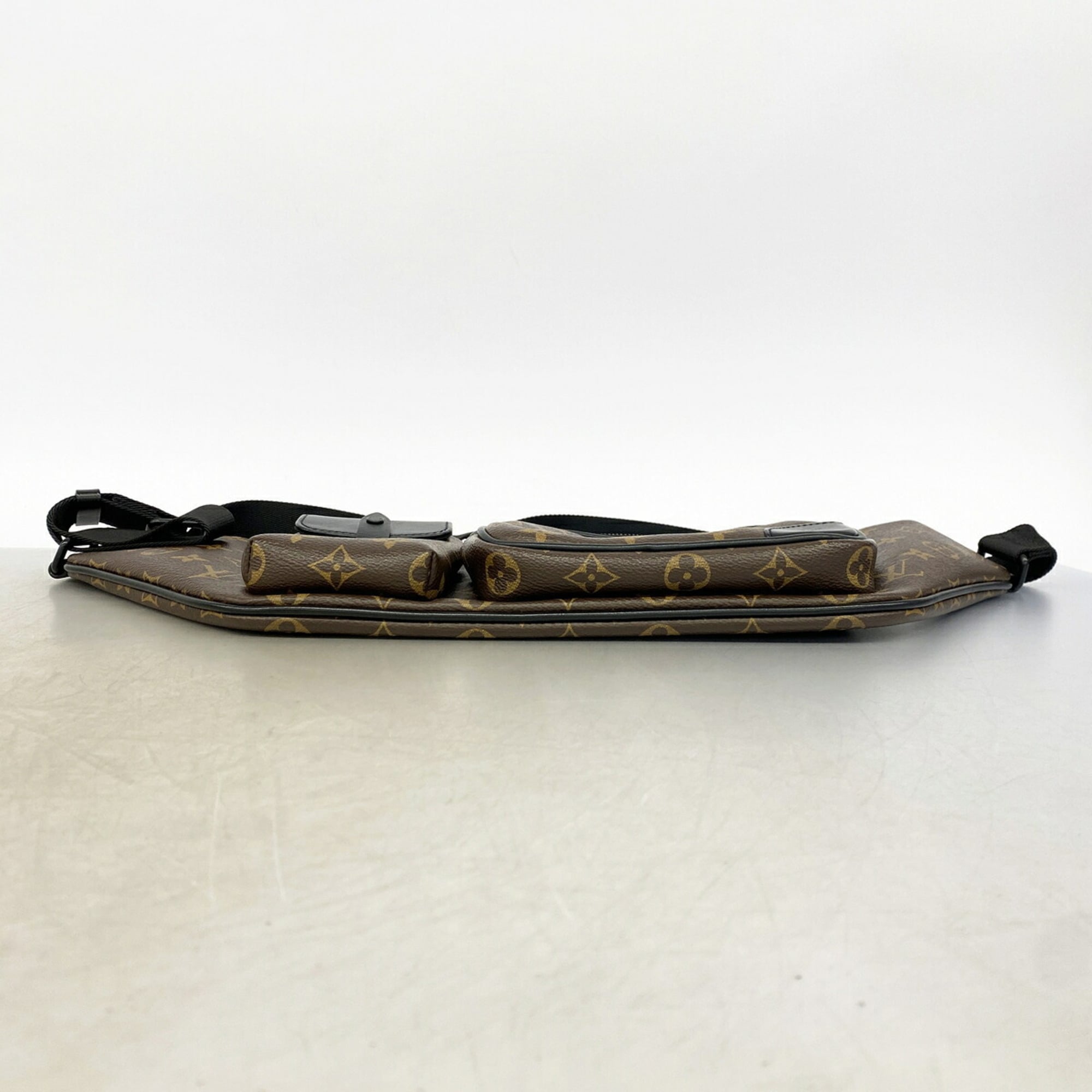 Louis Vuitton Brown Sling Bag (Pre-Owned)