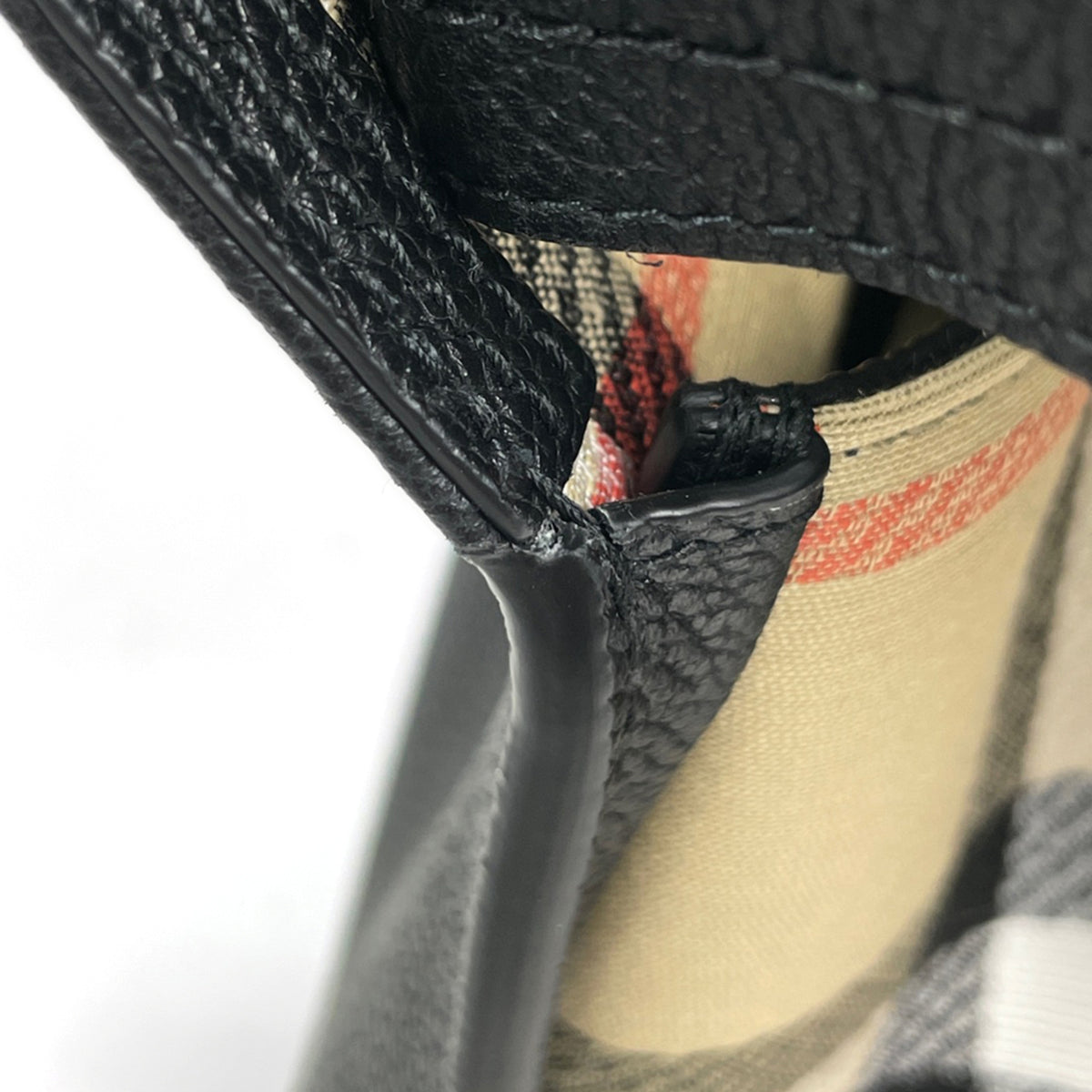Burberry Black Leather Tote Bag (Pre-Owned)