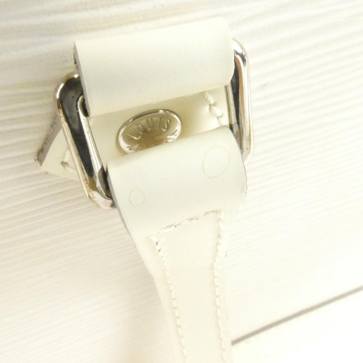 Louis Vuitton Epi Lv Off White Leather Shoulder Bag (Pre-Owned)
