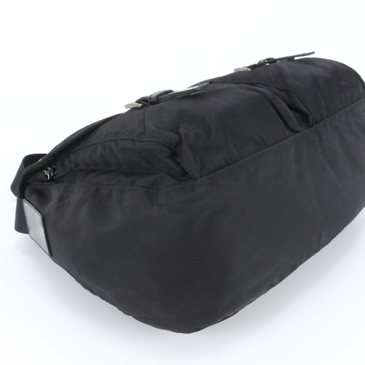 Prada Black Leather Nylon Messenger Bag Shoulder Bag (Pre-Owned)