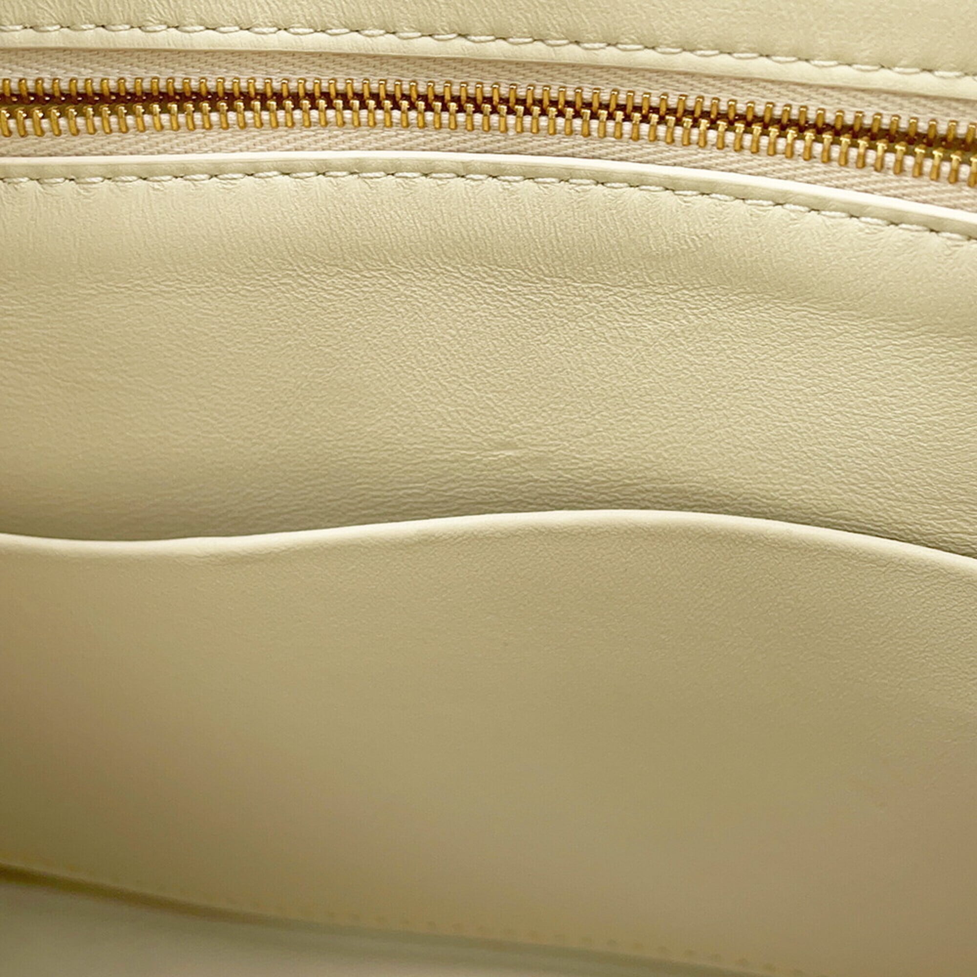 Bottega Veneta White Raffia Handbag Pouch (Pre-Owned)