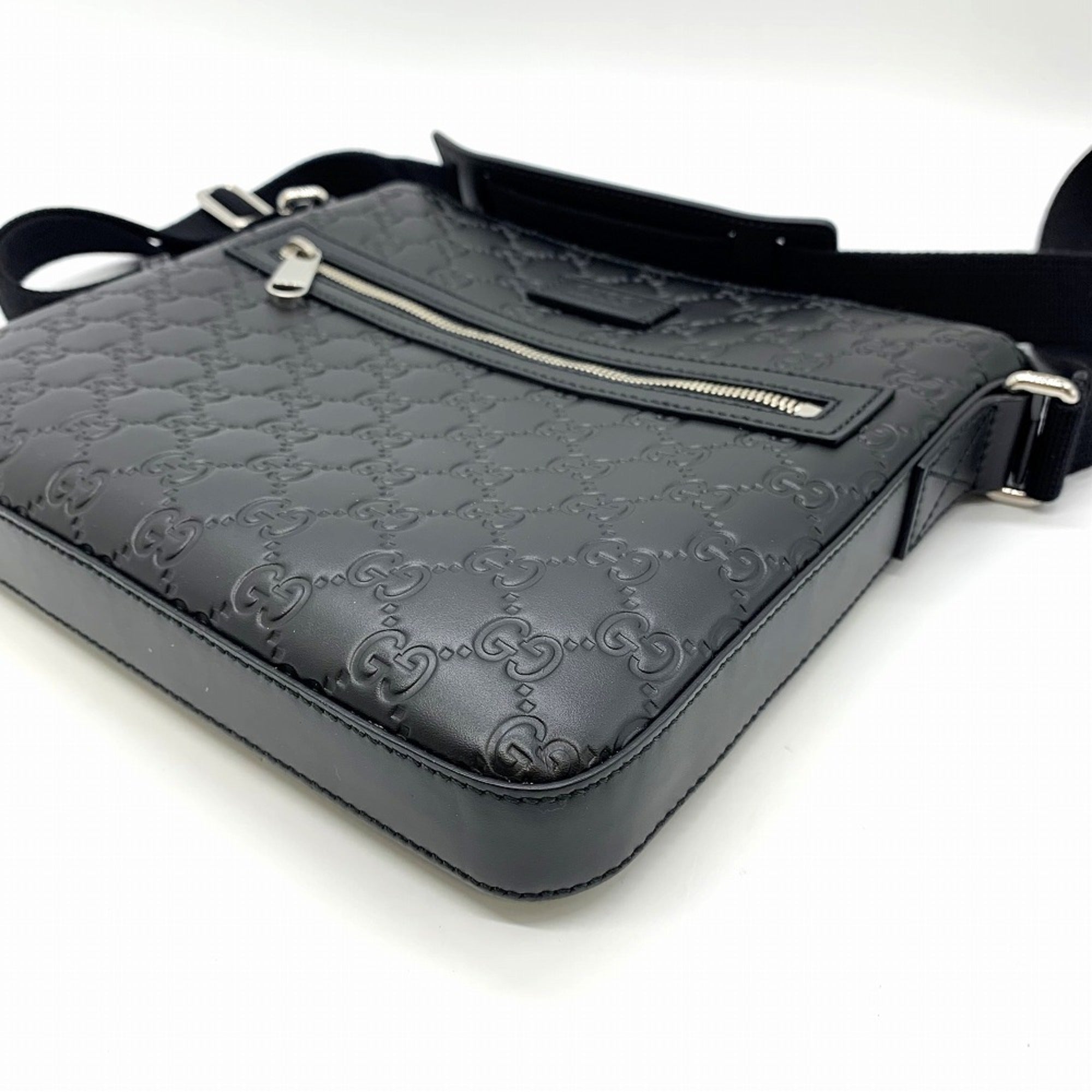 Gucci Black Leather Shoulder Bag (Pre-Owned)