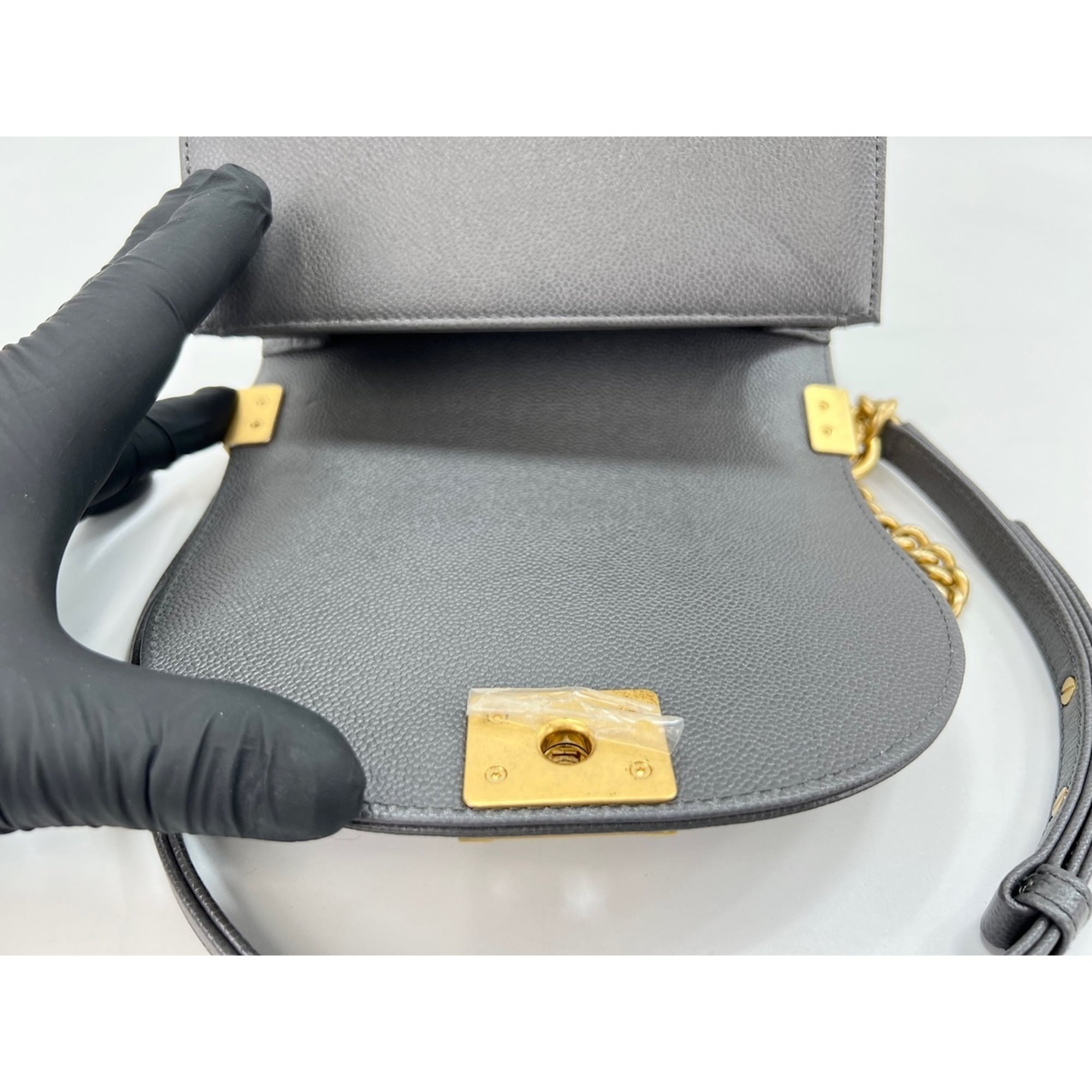 Chanel Boy Chanel Gray Shoulder Bag (Pre-Owned)