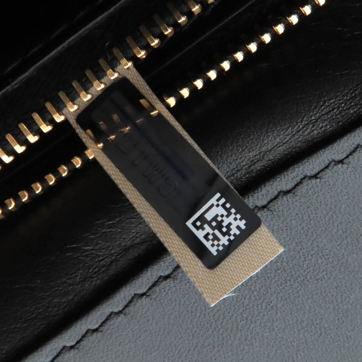 Chloé Black Leather Shoulder Bag (Pre-Owned)