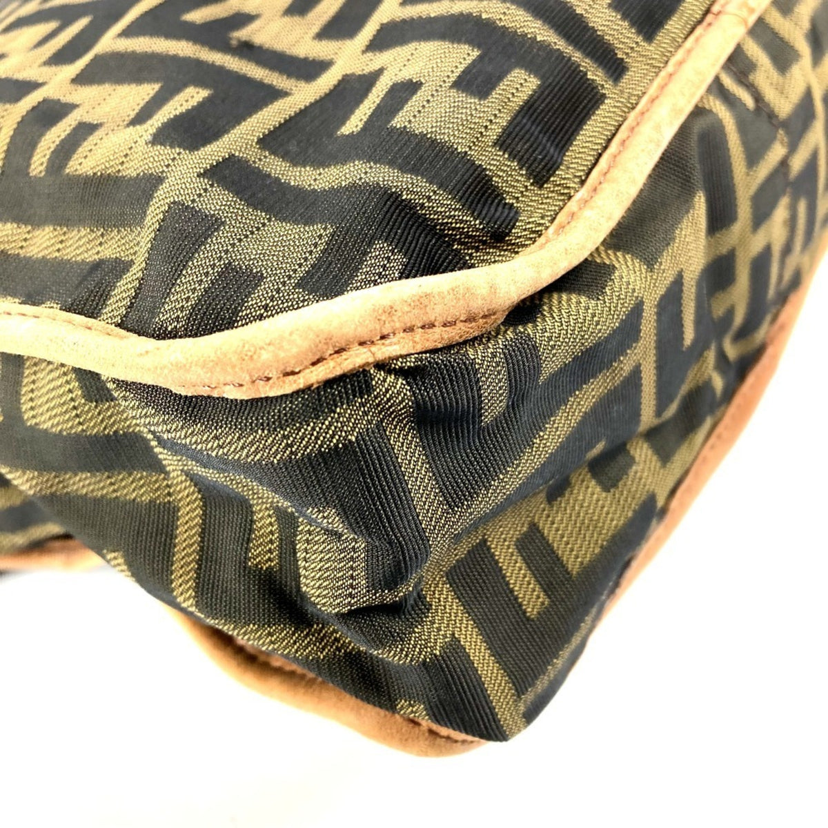 Fendi Brown Leather Pochette Shoulder Bag (Pre-Owned)