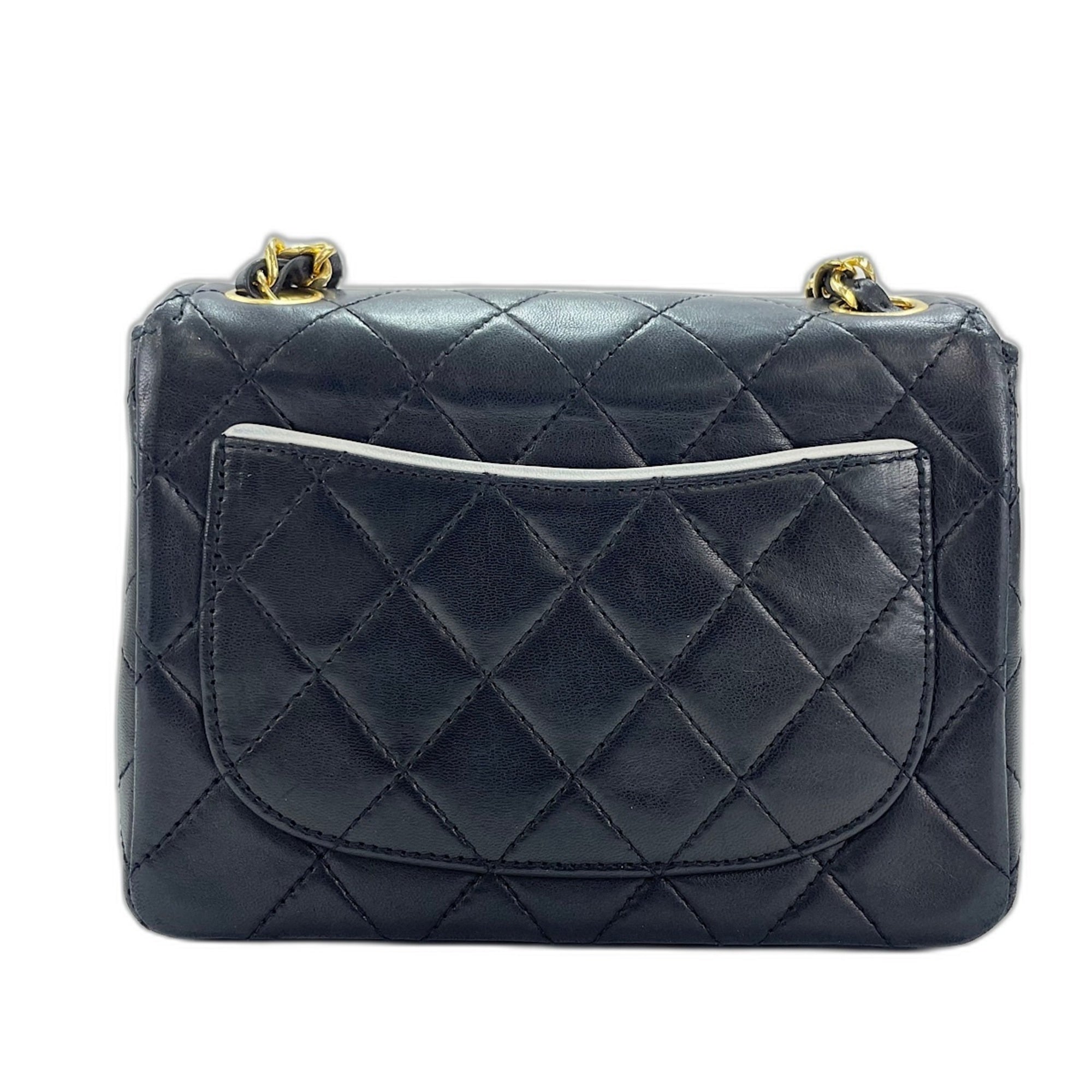 Chanel Matelasse Black Shoulder Bag (Pre-Owned)