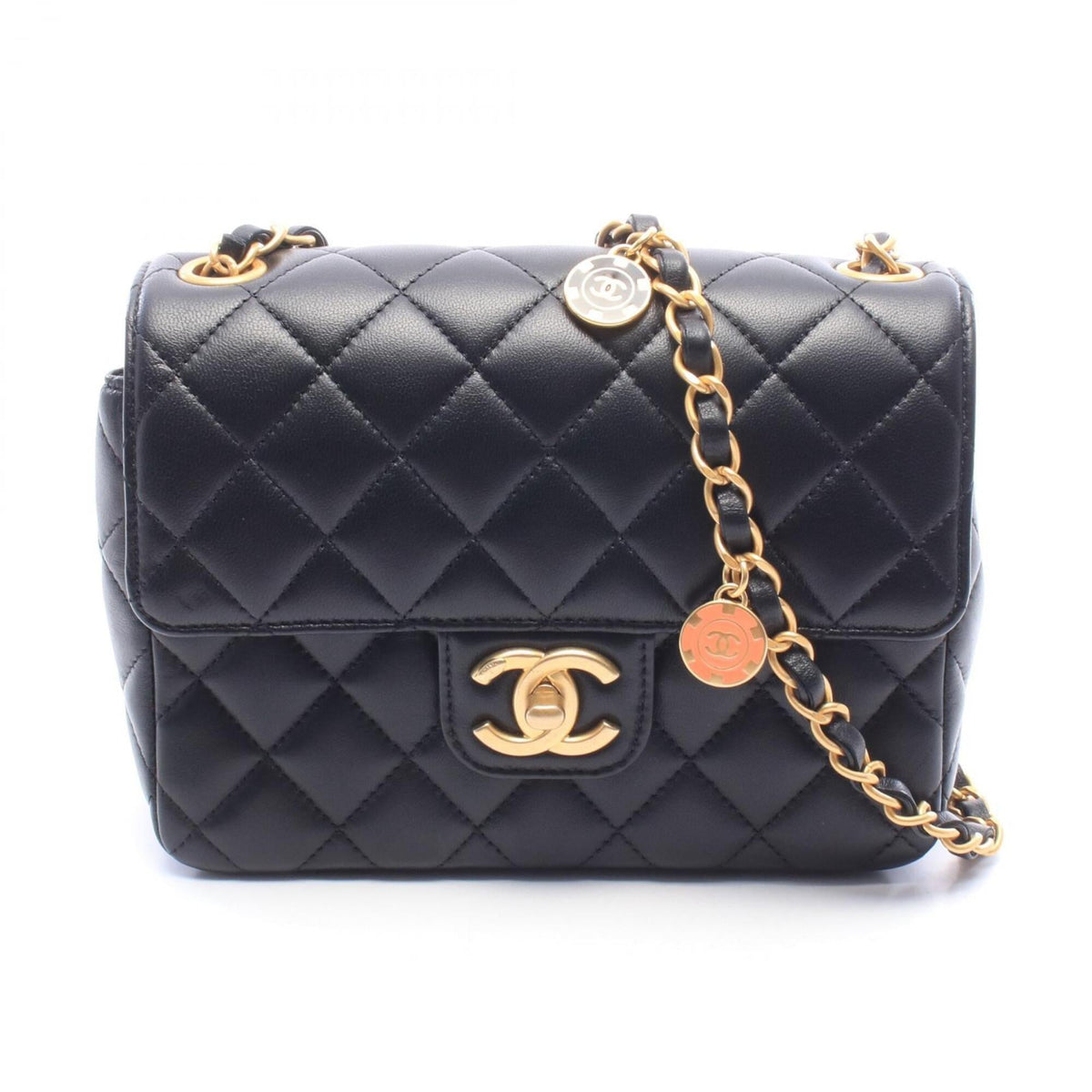 Chanel Black Leather Shoulder Bag (Pre-Owned)