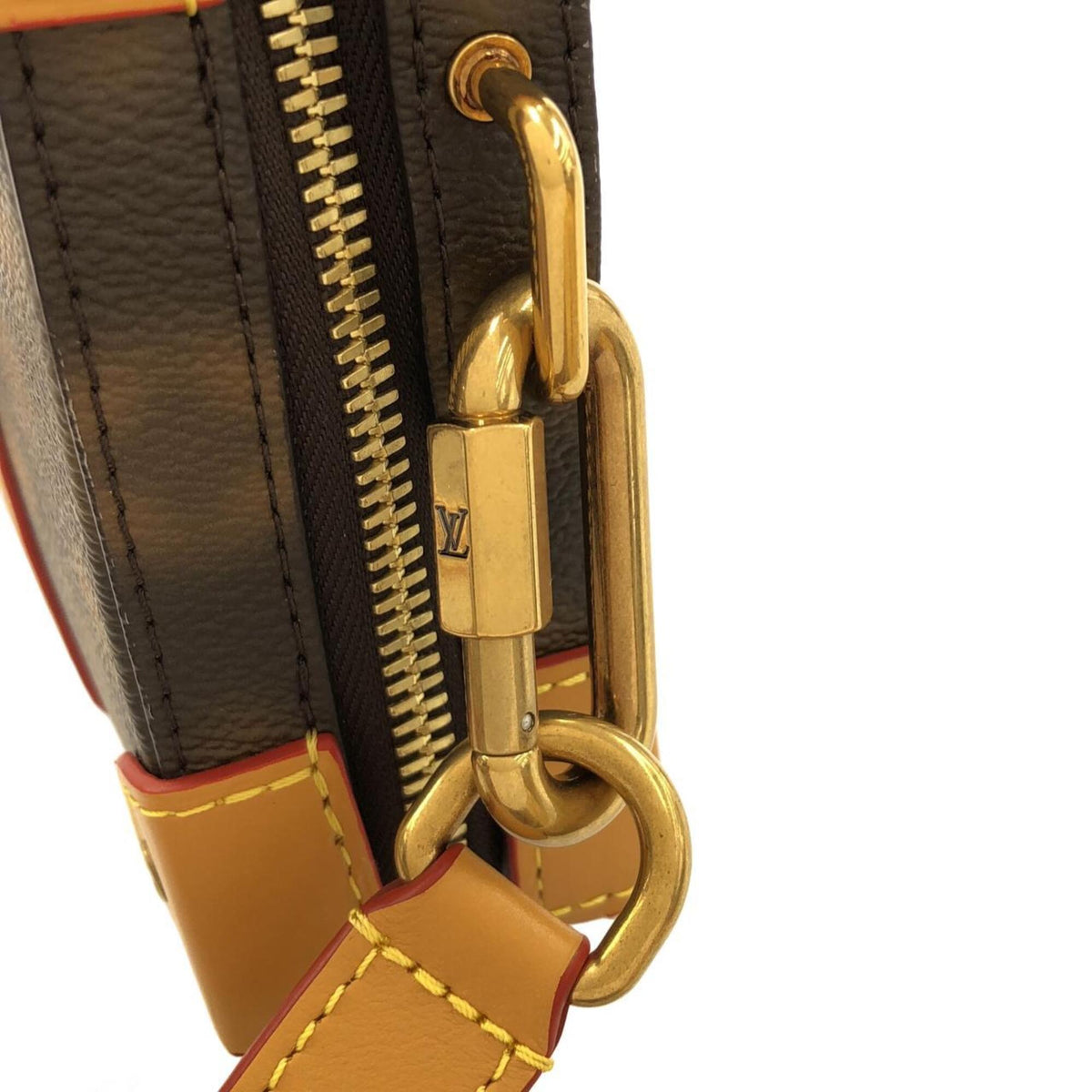 Louis Vuitton Brown Coated Canvas Shoulder Bag (Pre-Owned)