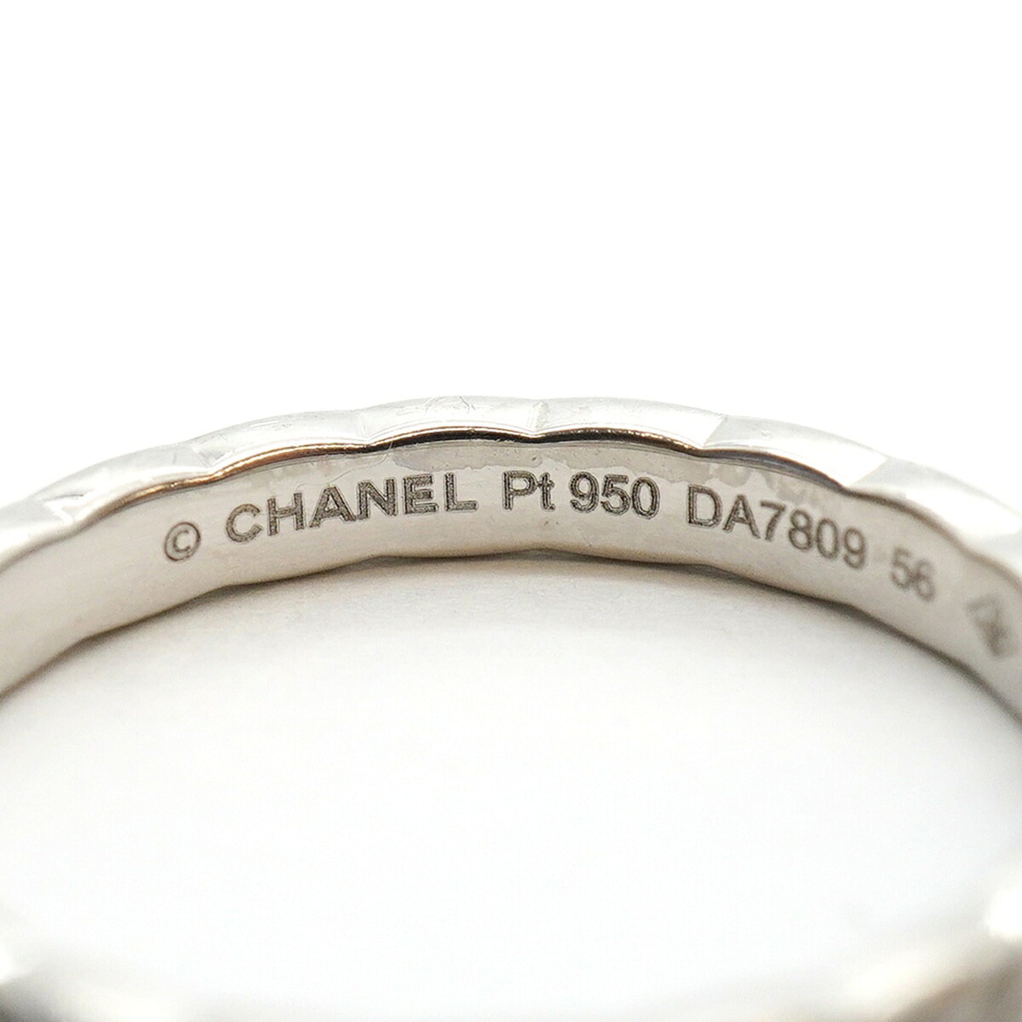 Chanel White Gold (18K) Band Ring (Pre-Owned)