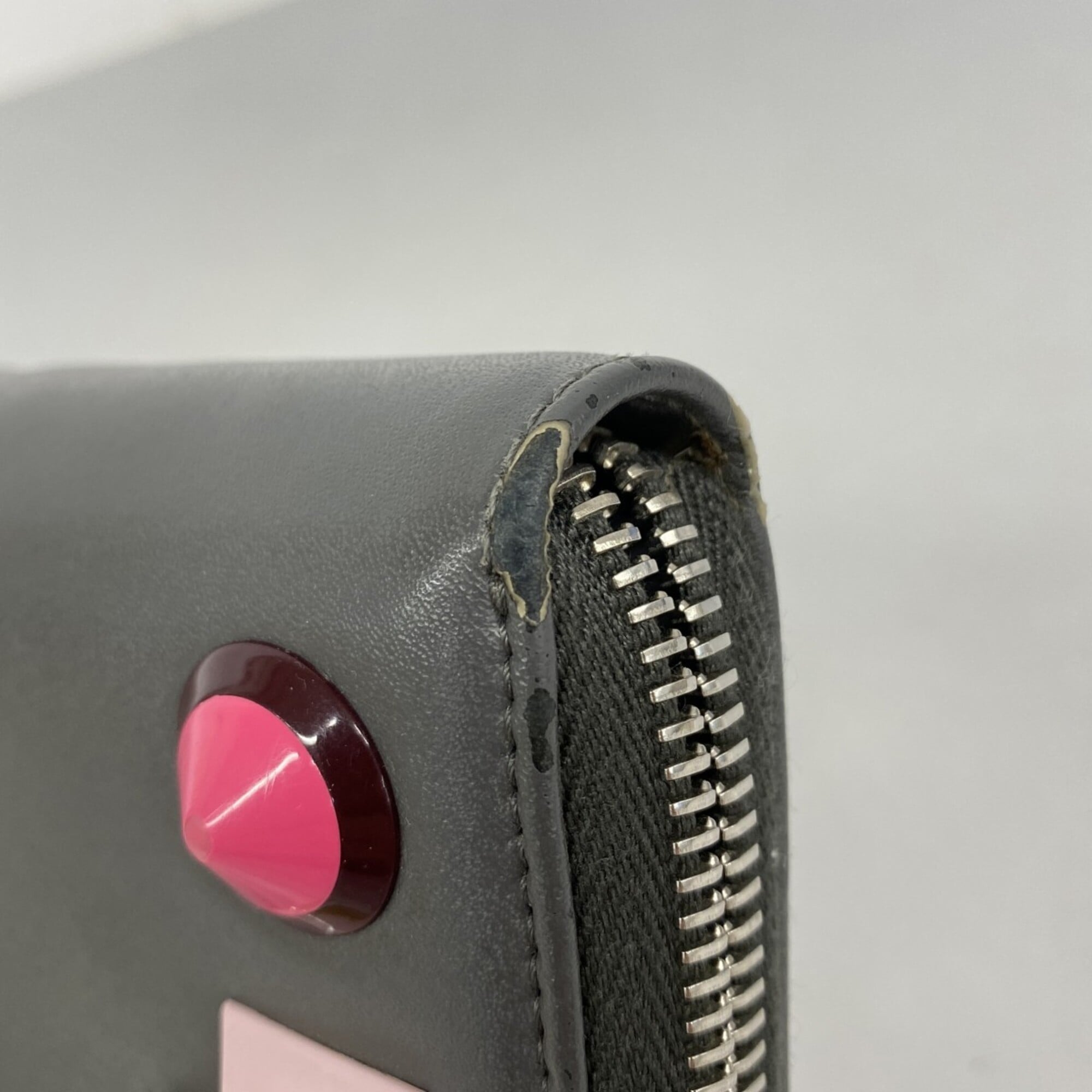 Fendi Gray Leather Long Wallet (Bi-Fold) (Pre-Owned)