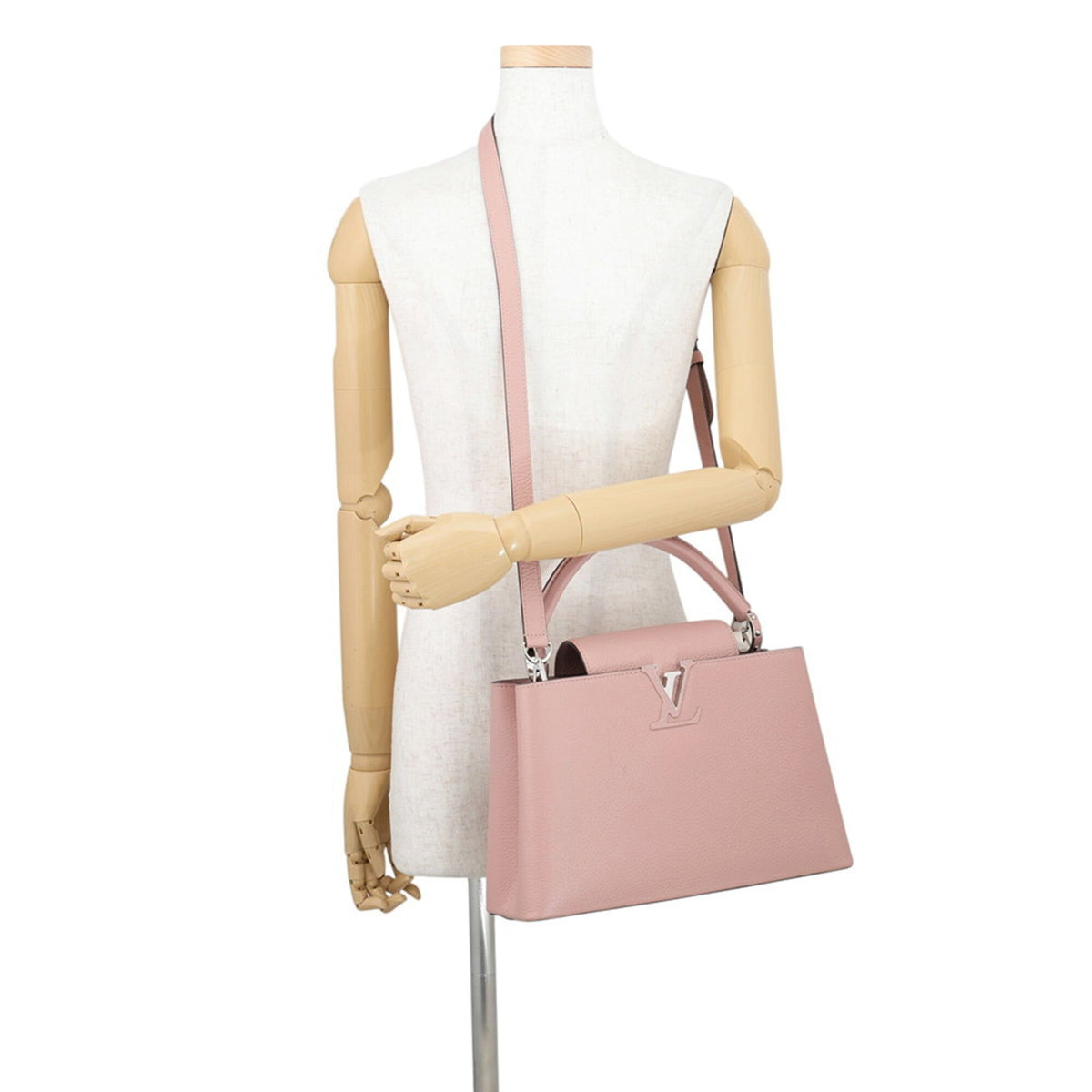 Louis Vuitton Magnolia Leather Handbag (Pre-Owned)