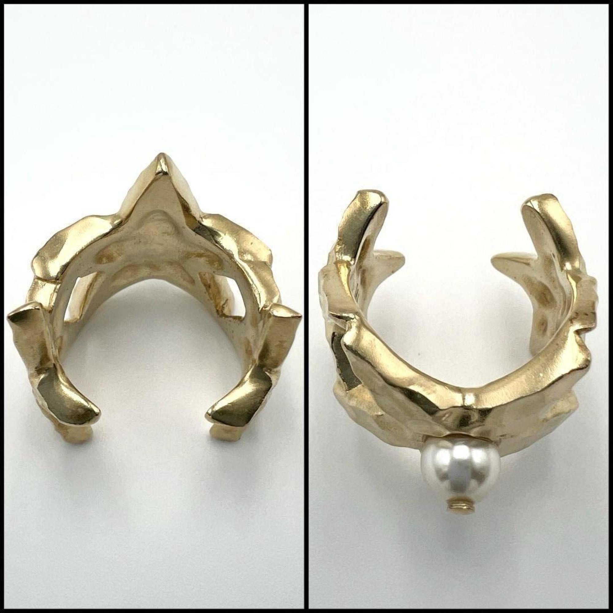 Christian Dior Gold Metal Band Ring (Pre-Owned)