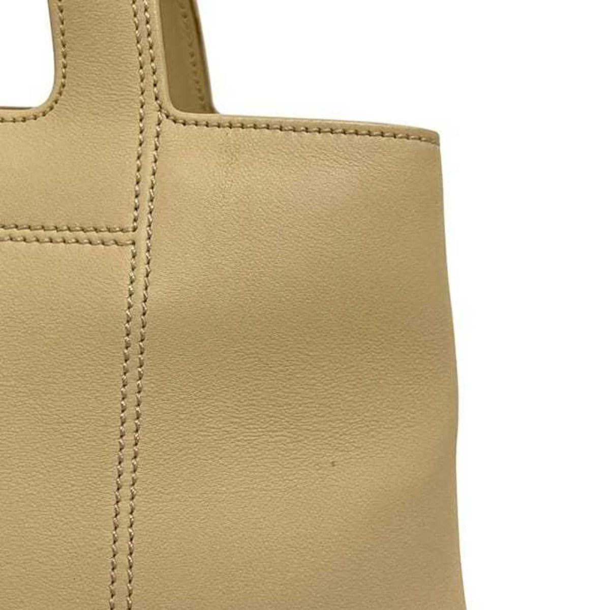 Salvatore Ferragamo Beige Leather Handbag Tote Bag (Pre-Owned)