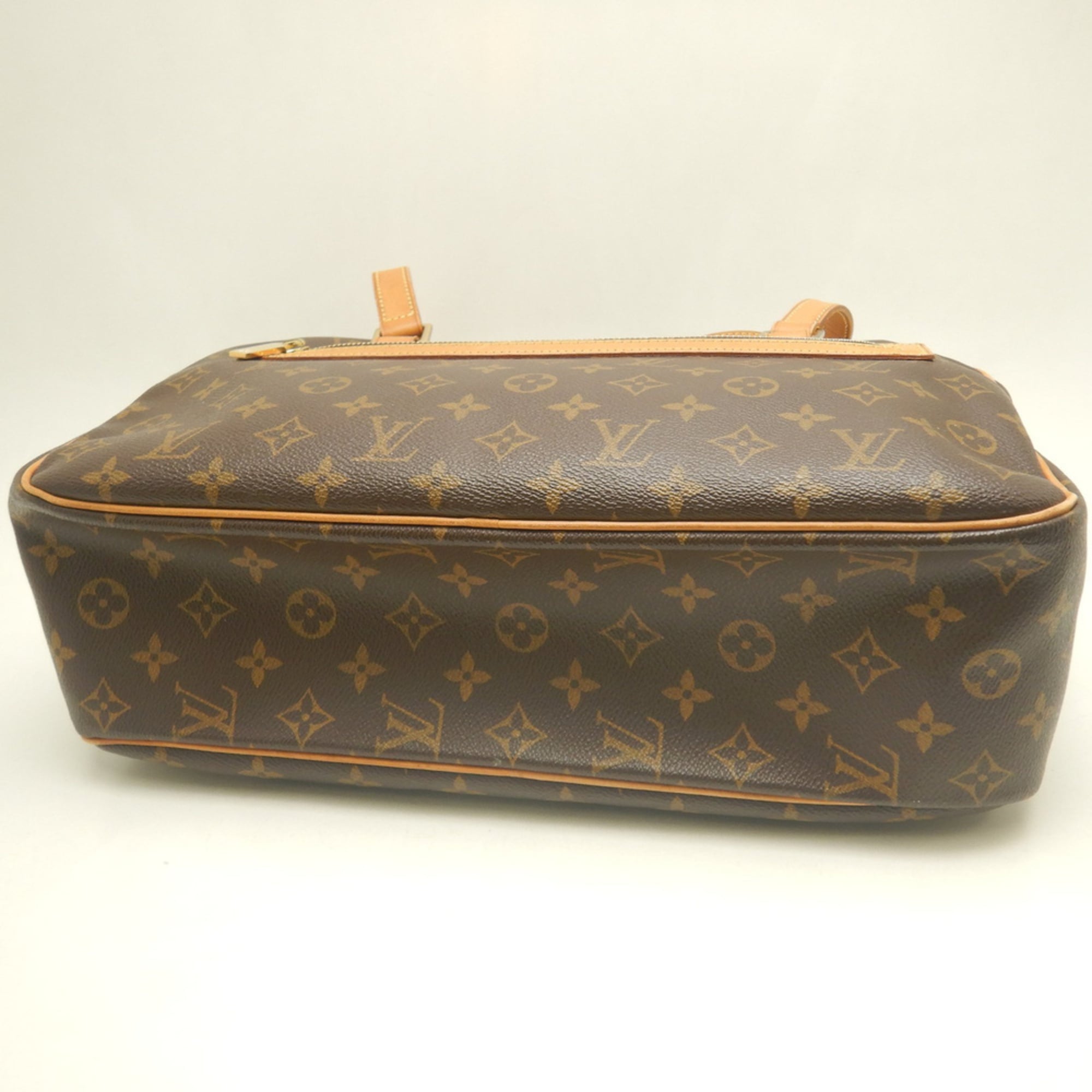 Louis Vuitton Brown Monogram Monogram Canvas Shoulder Bag (Pre-Owned)