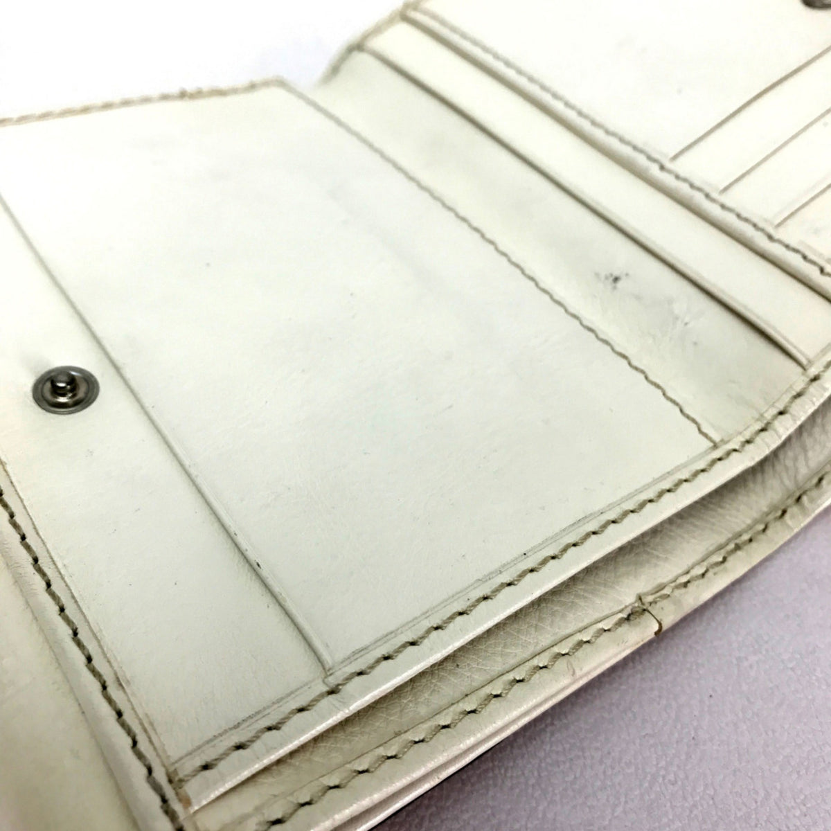 Chloé Beige Leather Wallet (Bi-Fold) (Pre-Owned)