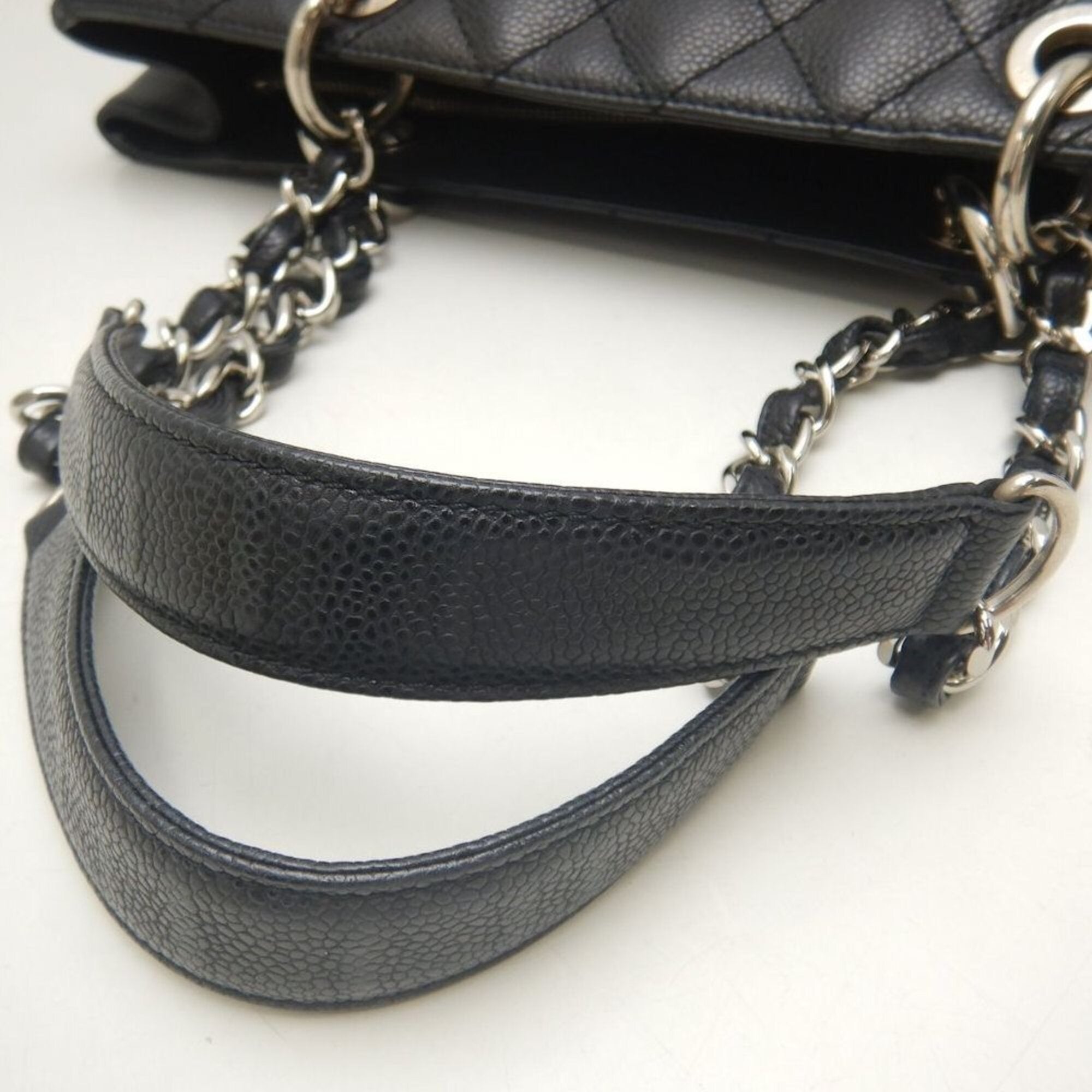 Chanel Black Grained Calfskin Tote Bag (Pre-Owned)