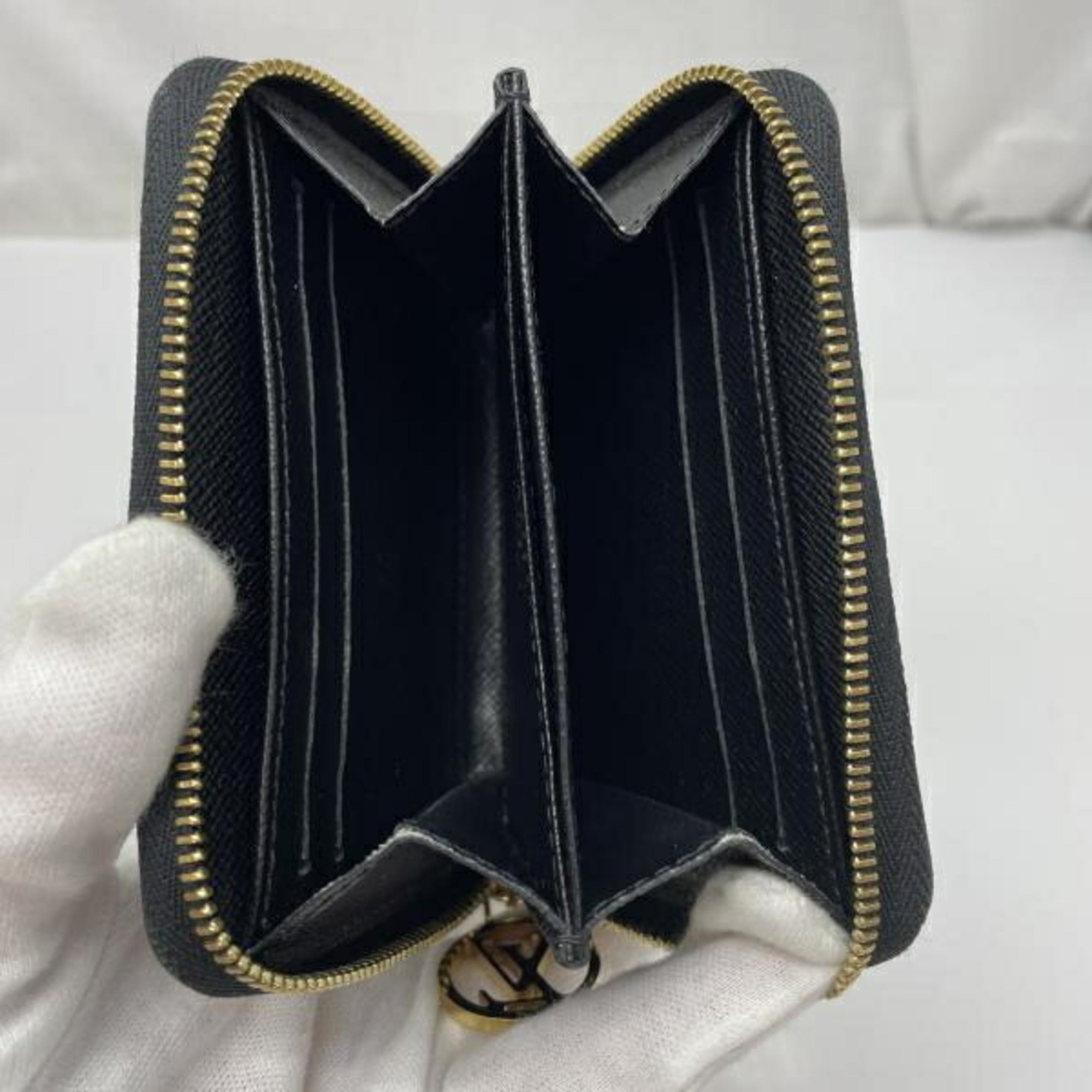 Louis Vuitton Black Monogram (Pre-Owned)