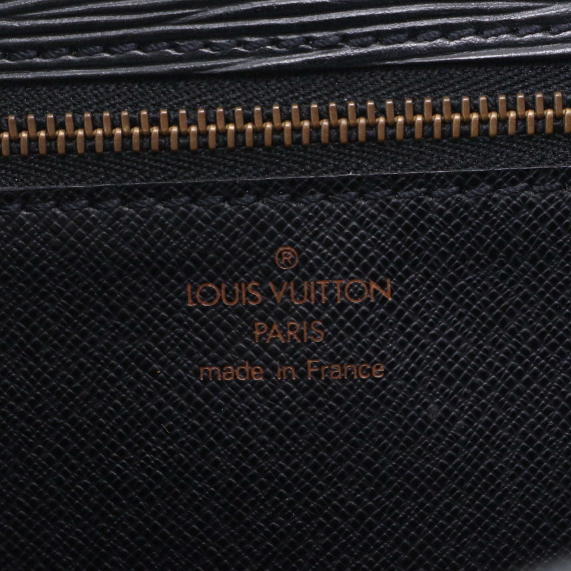 Louis Vuitton Noir Leather Handbag Pouch (Pre-Owned)