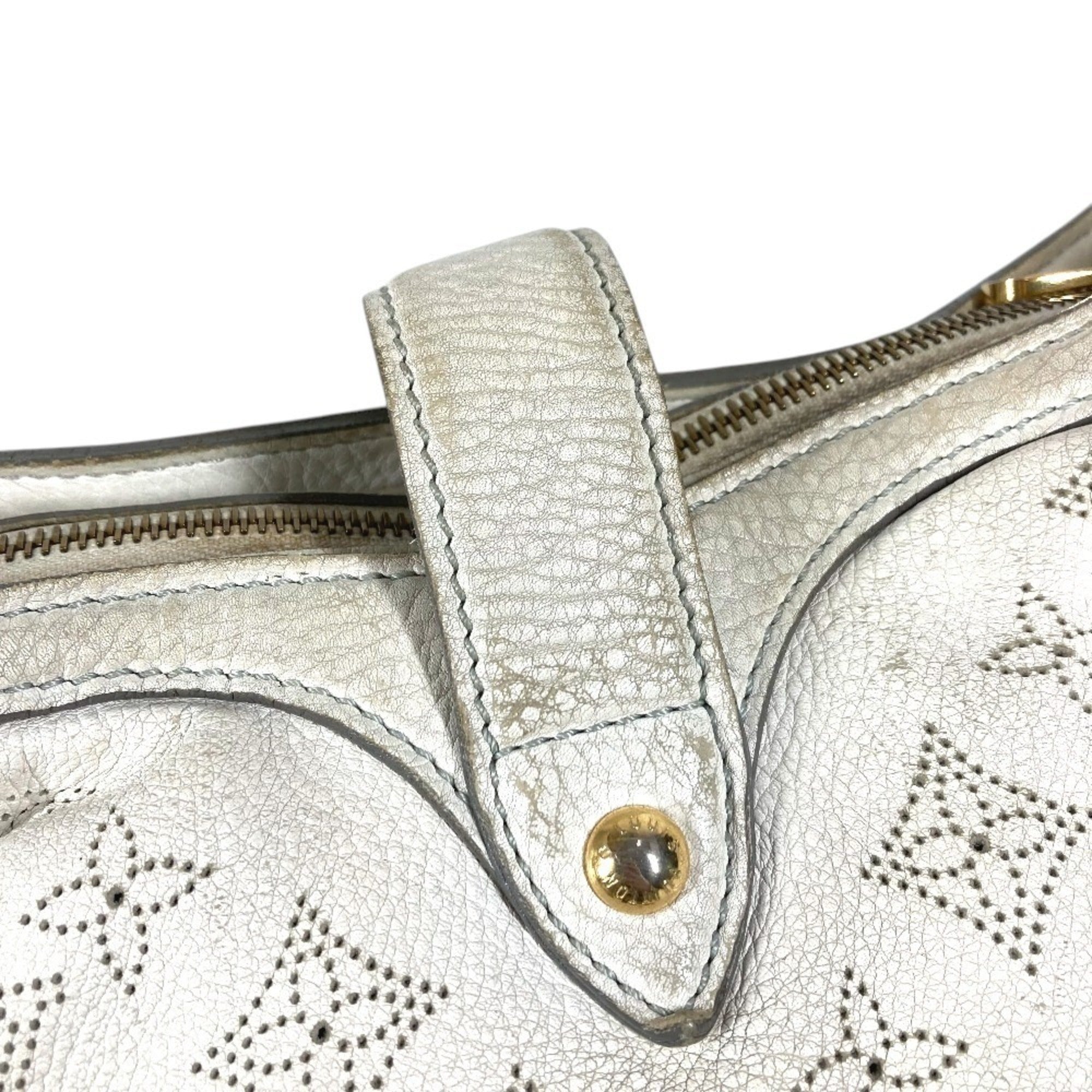 Louis Vuitton White Monogram Mahina Leather Leather Pochette Shoulder Bag (Pre-Owned)
