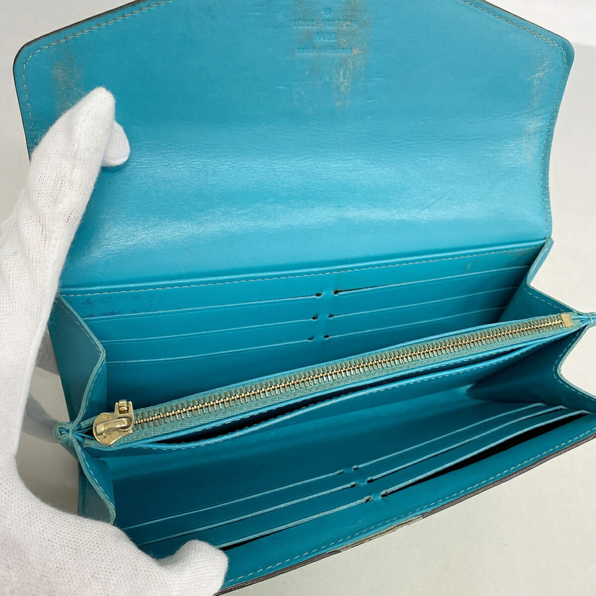 Louis Vuitton Green Long Wallet (Bi-Fold) (Pre-Owned)