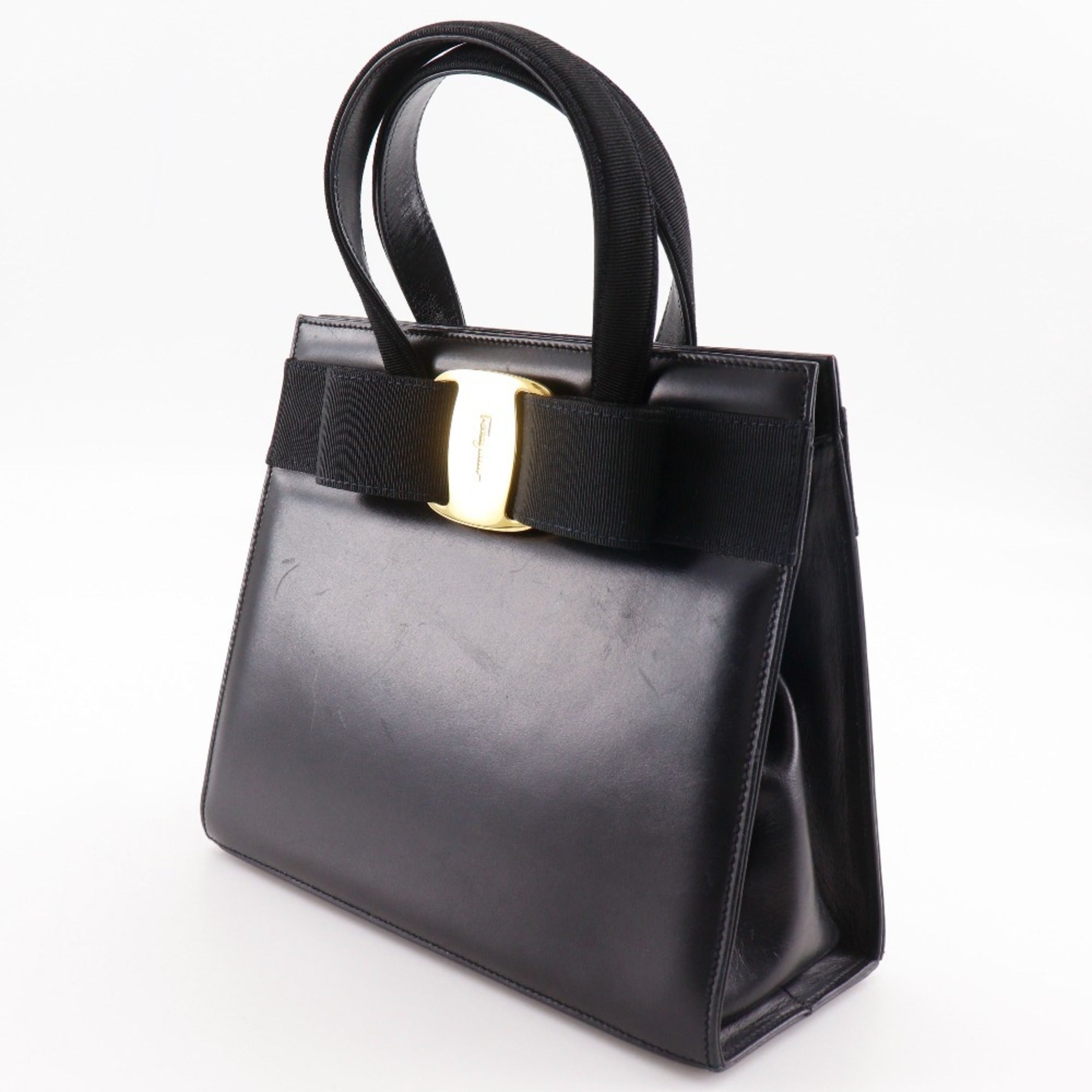Salvatore Ferragamo Black Leather Handbag (Pre-Owned)
