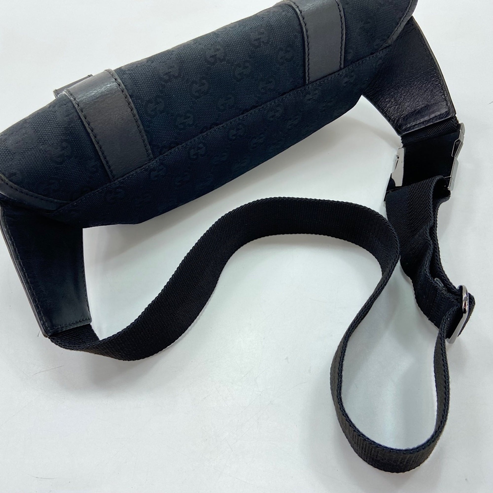 Gucci Black Fanny Pack (Pre-Owned)