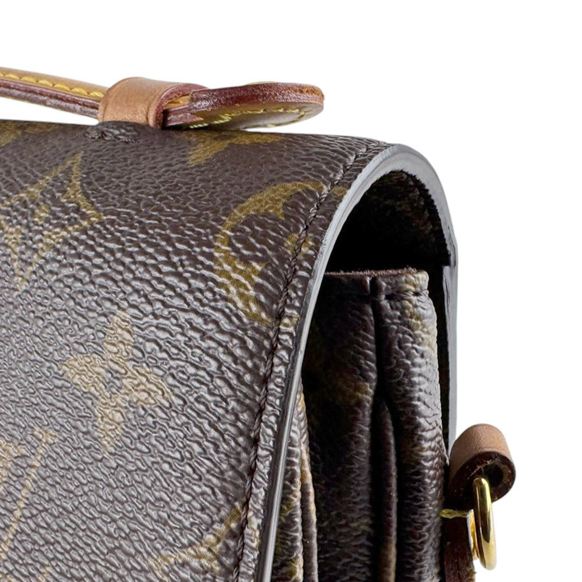 Louis Vuitton Brown Monogram Monogram Pochette Shoulder Bag (Pre-Owned)