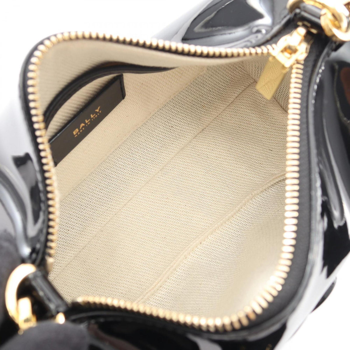 Bally Black Patent Leather Handbag Shoulder Bag (Pre-Owned)
