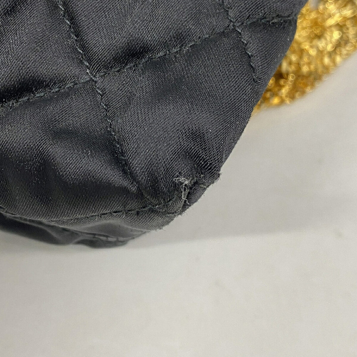 Chanel Black Nylon Shoulder Bag (Pre-Owned)